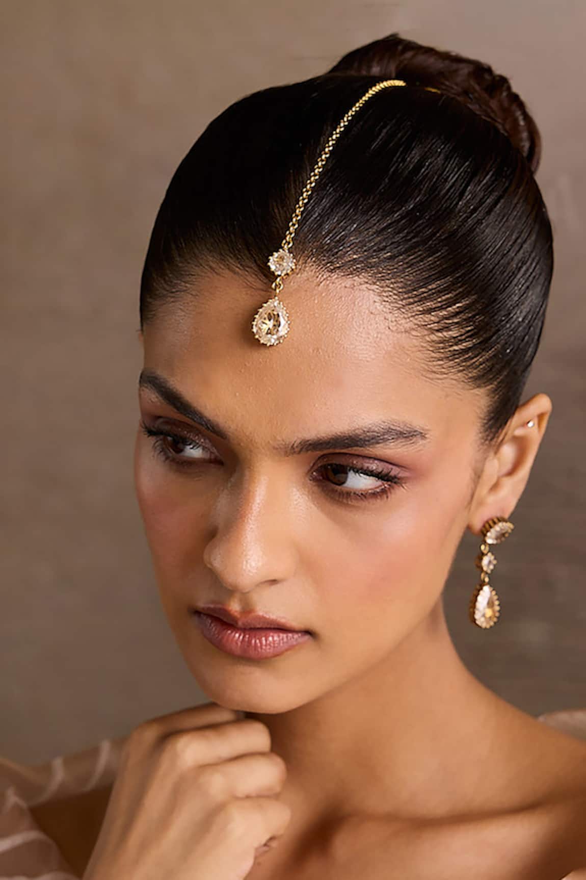 Tarun Tahiliani Pear Silver Maangtikka 