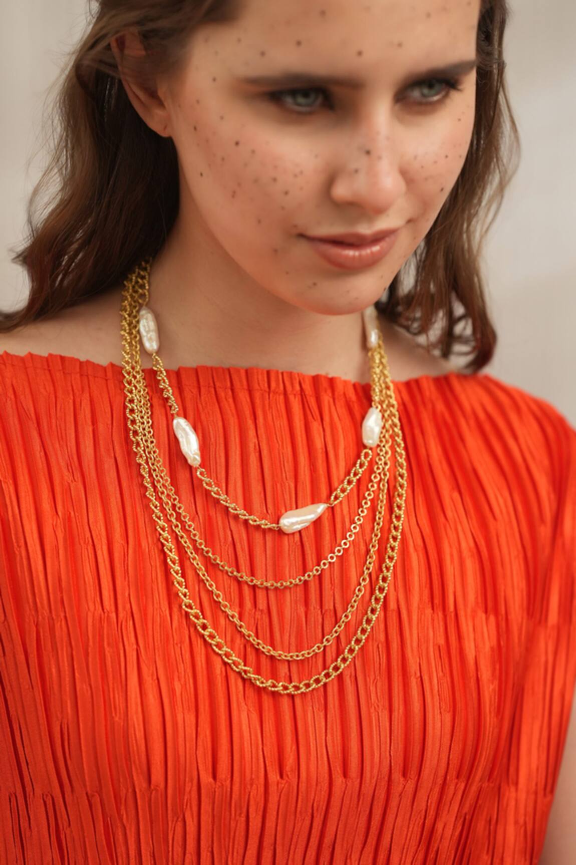 Arvino Concord Pearl Necklace