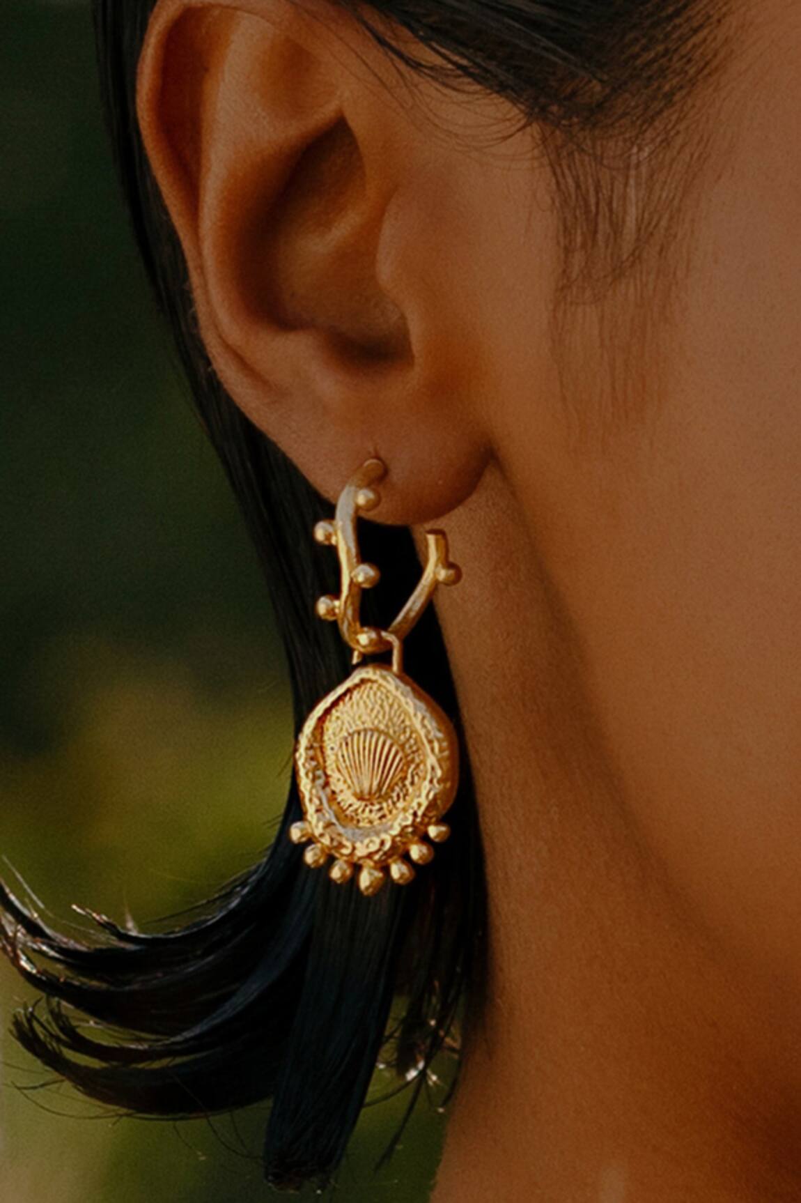 Arvino Gold Morsel Shell Danglers