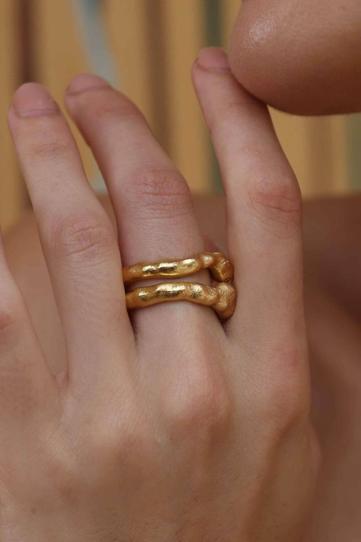 Arvino Twist of Fate Gold Ring