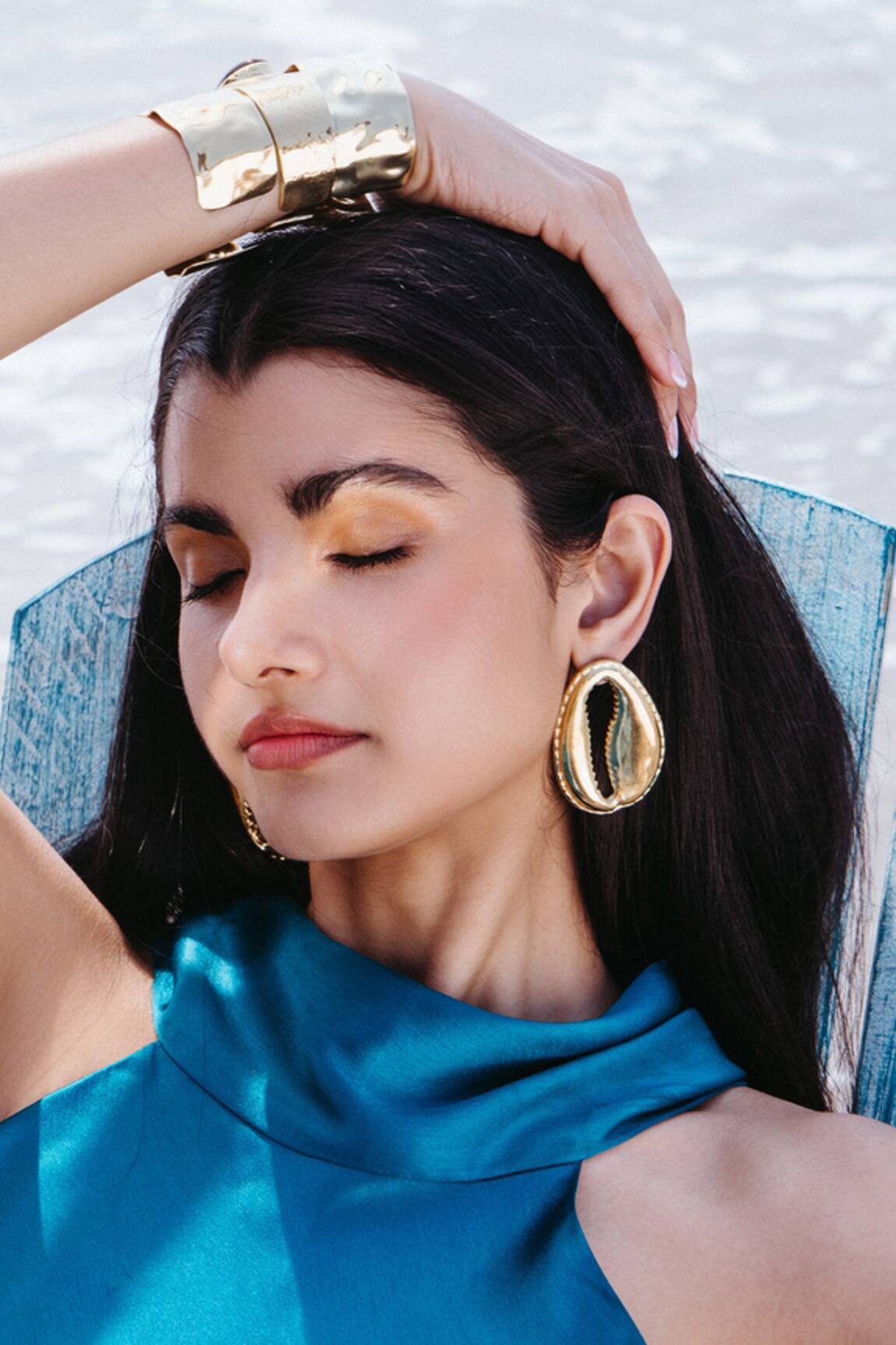 Arvino Gold Cabana Shell Statement Earrings 