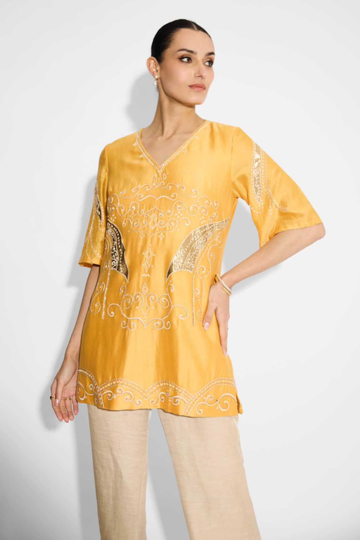 SHASHA GABA Applique Yellow Short Kurta 