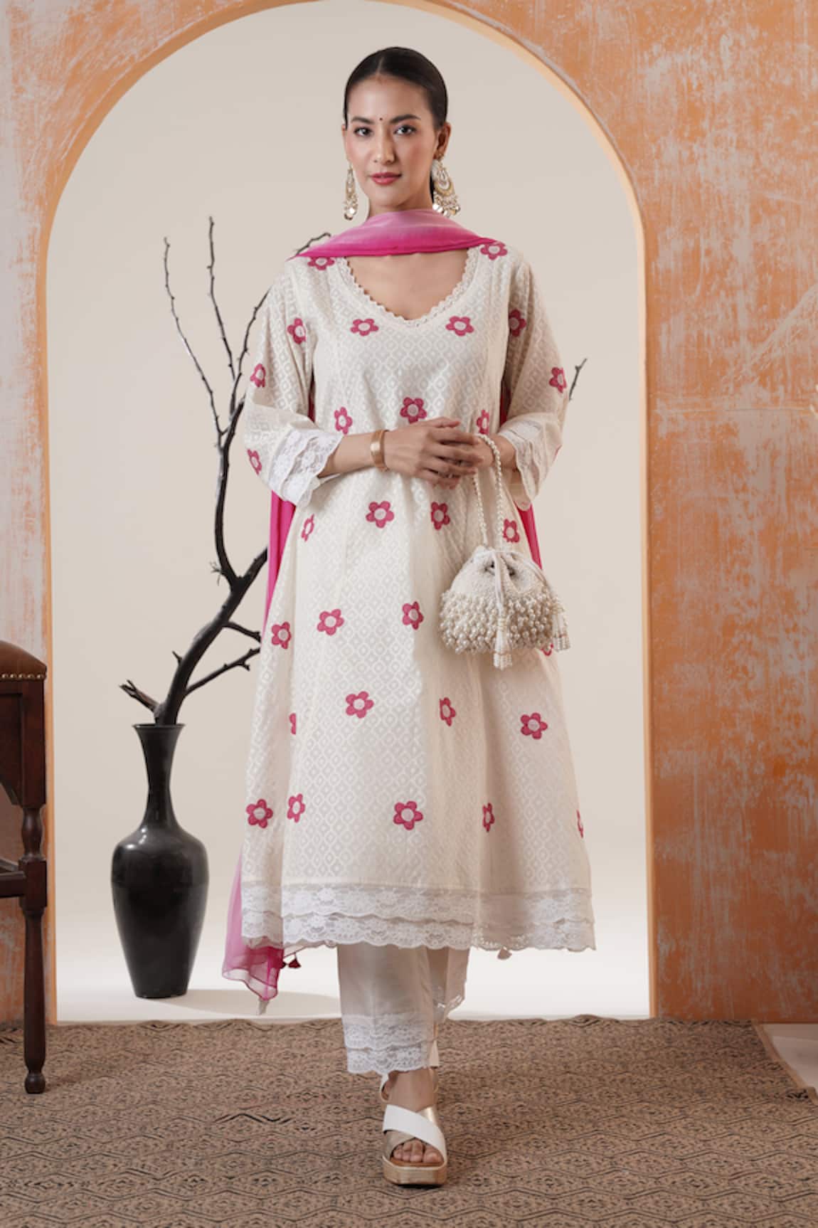 Surabhi Arya White Chanderi Floral Embroidered Kurta Set 