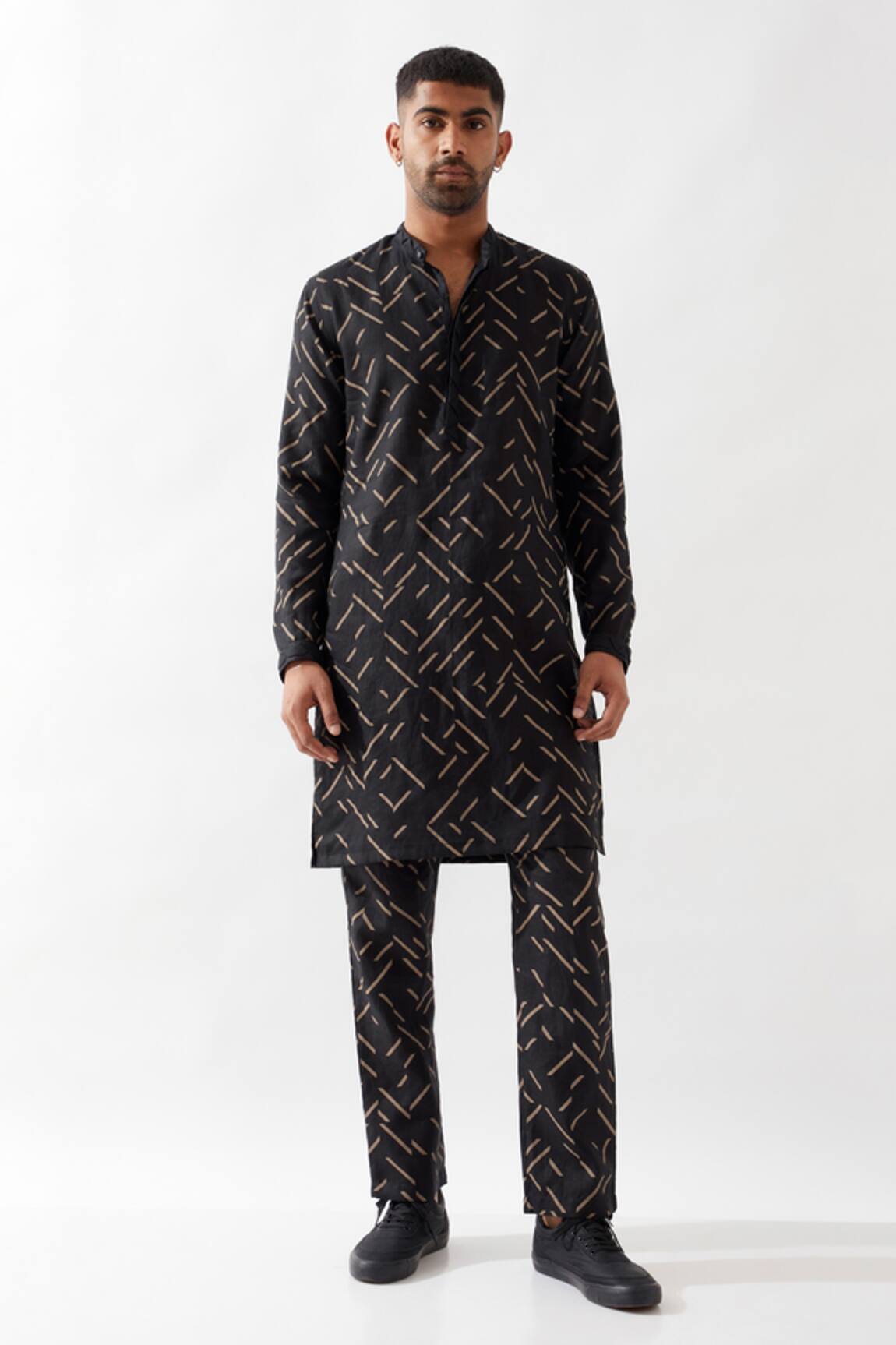 Son of A Noble Snob Printed Slim Fit Kurta Set 