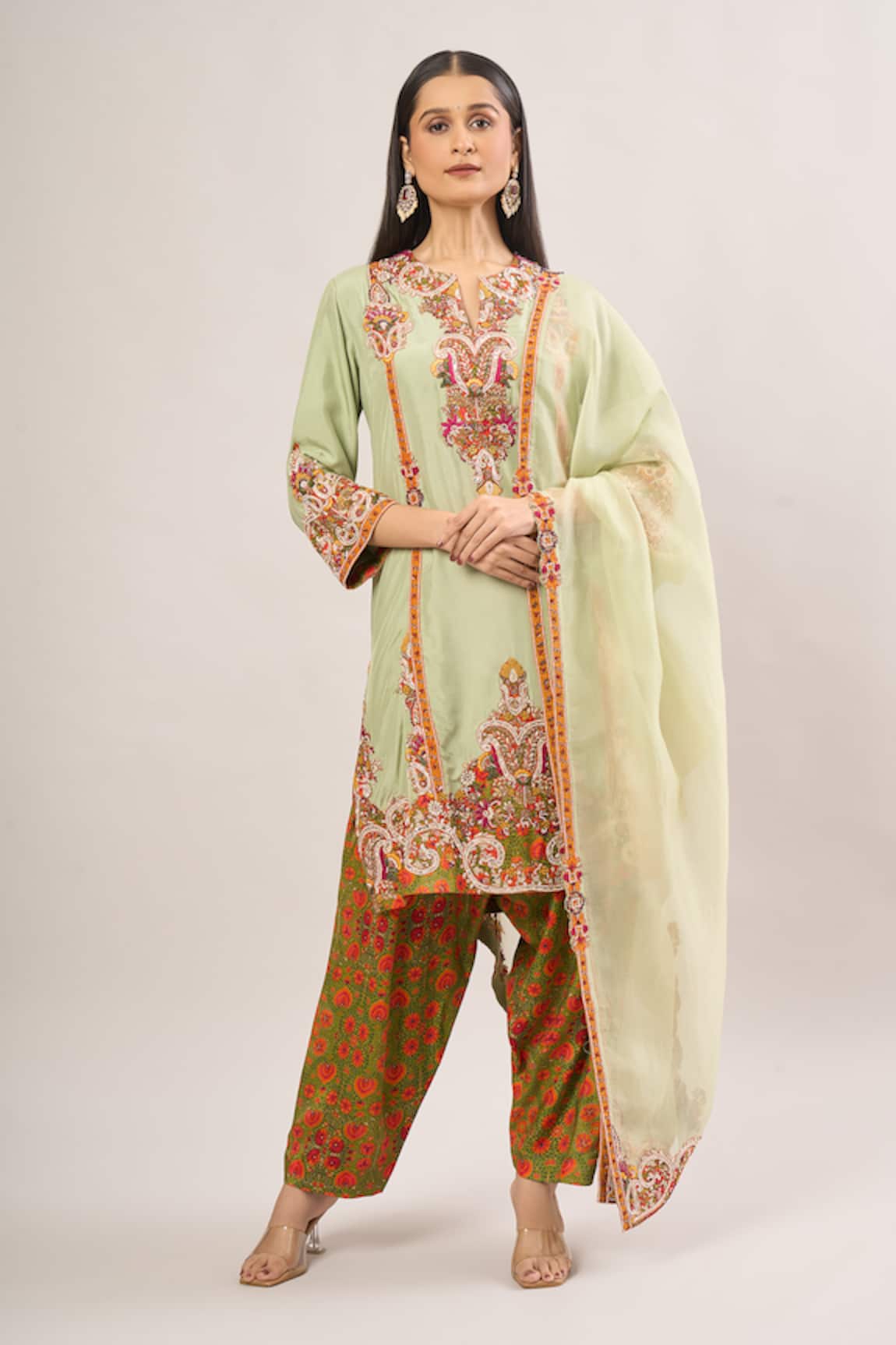 Debyani + Co Floral Thread Embroidered Kurta Set 