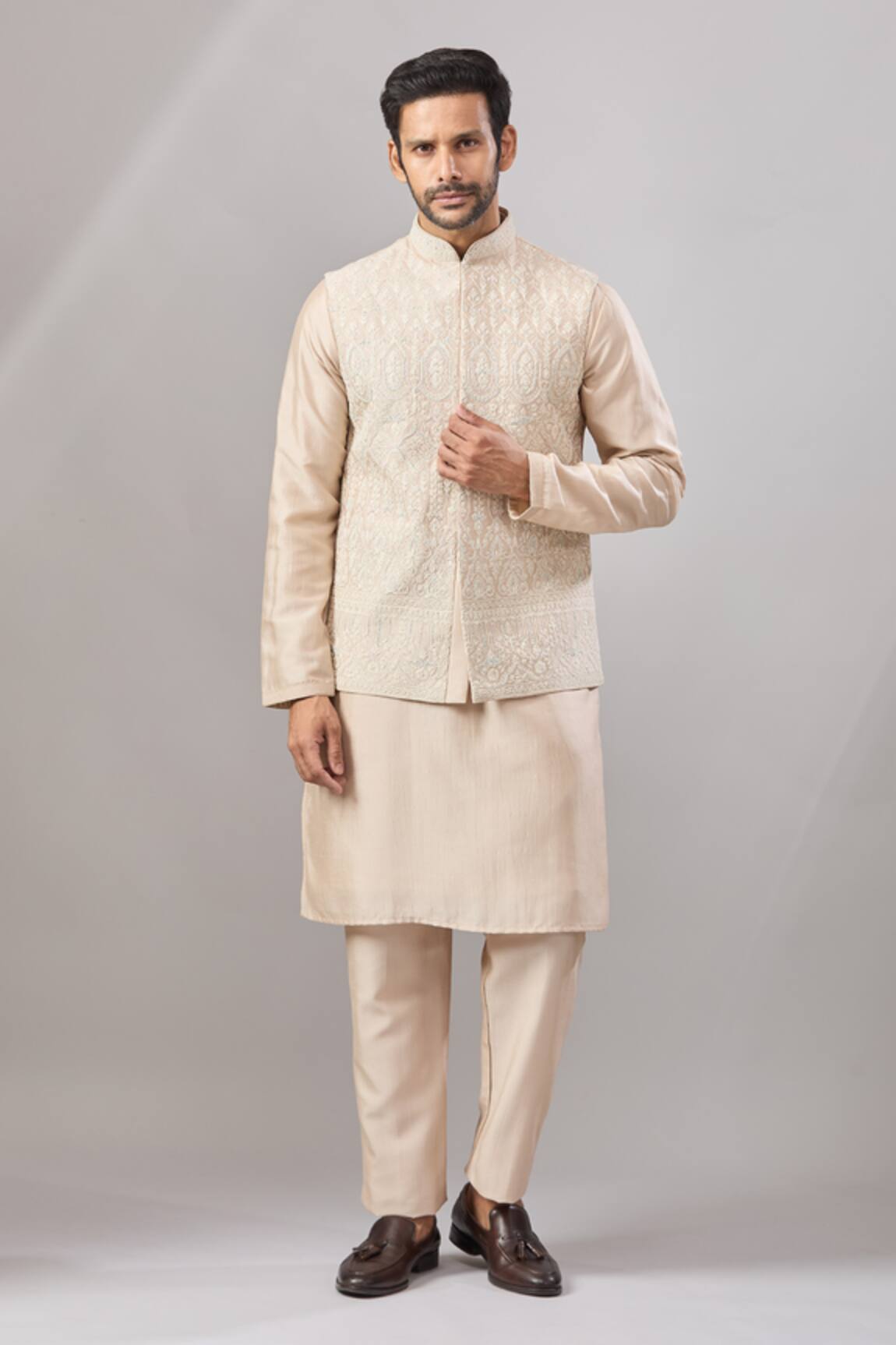 Aariyana Couture Bead Embroidered Bundi & Kurta Set