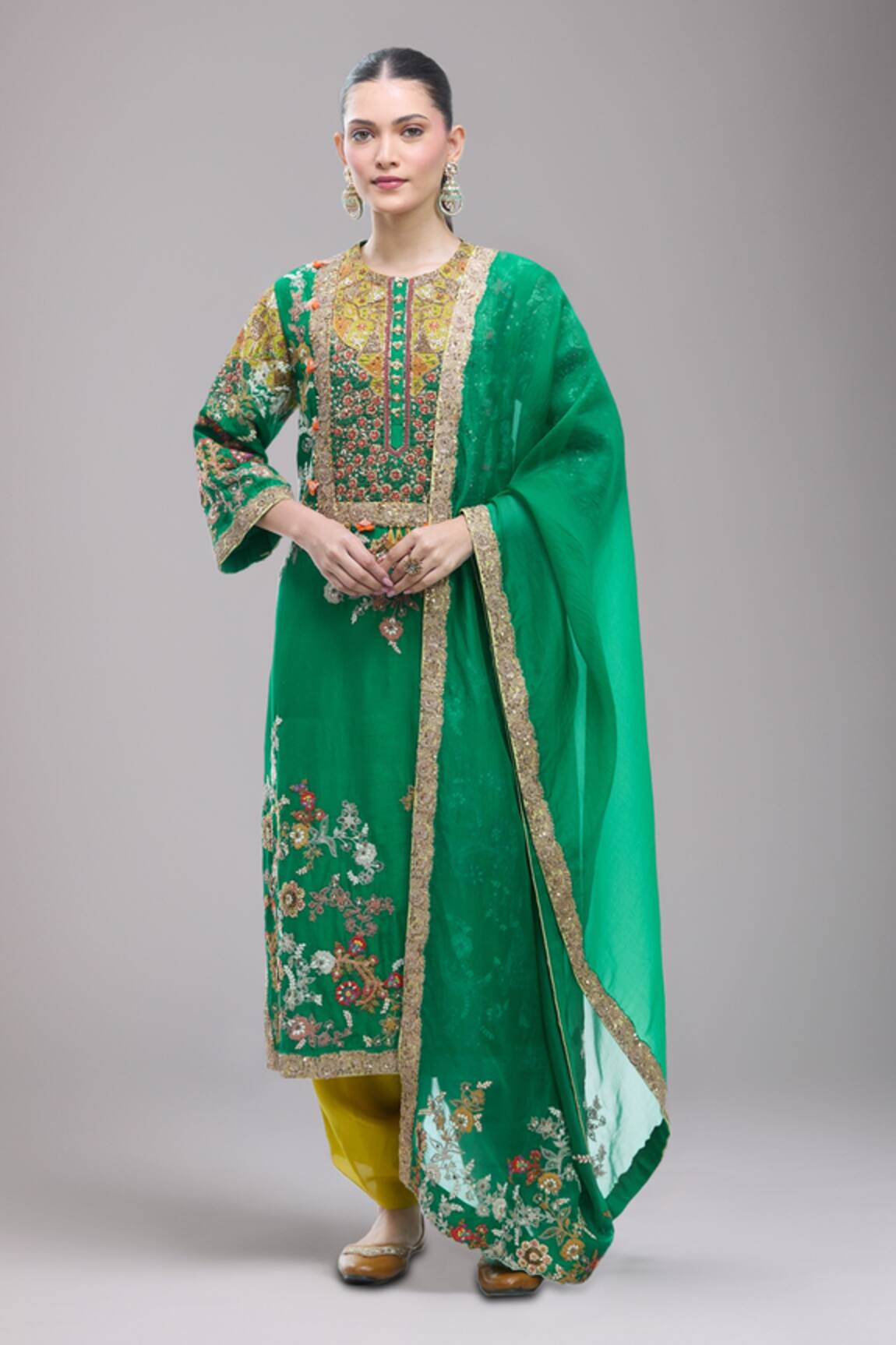 Debyani + Co Floral Embroidered Kurta Set 