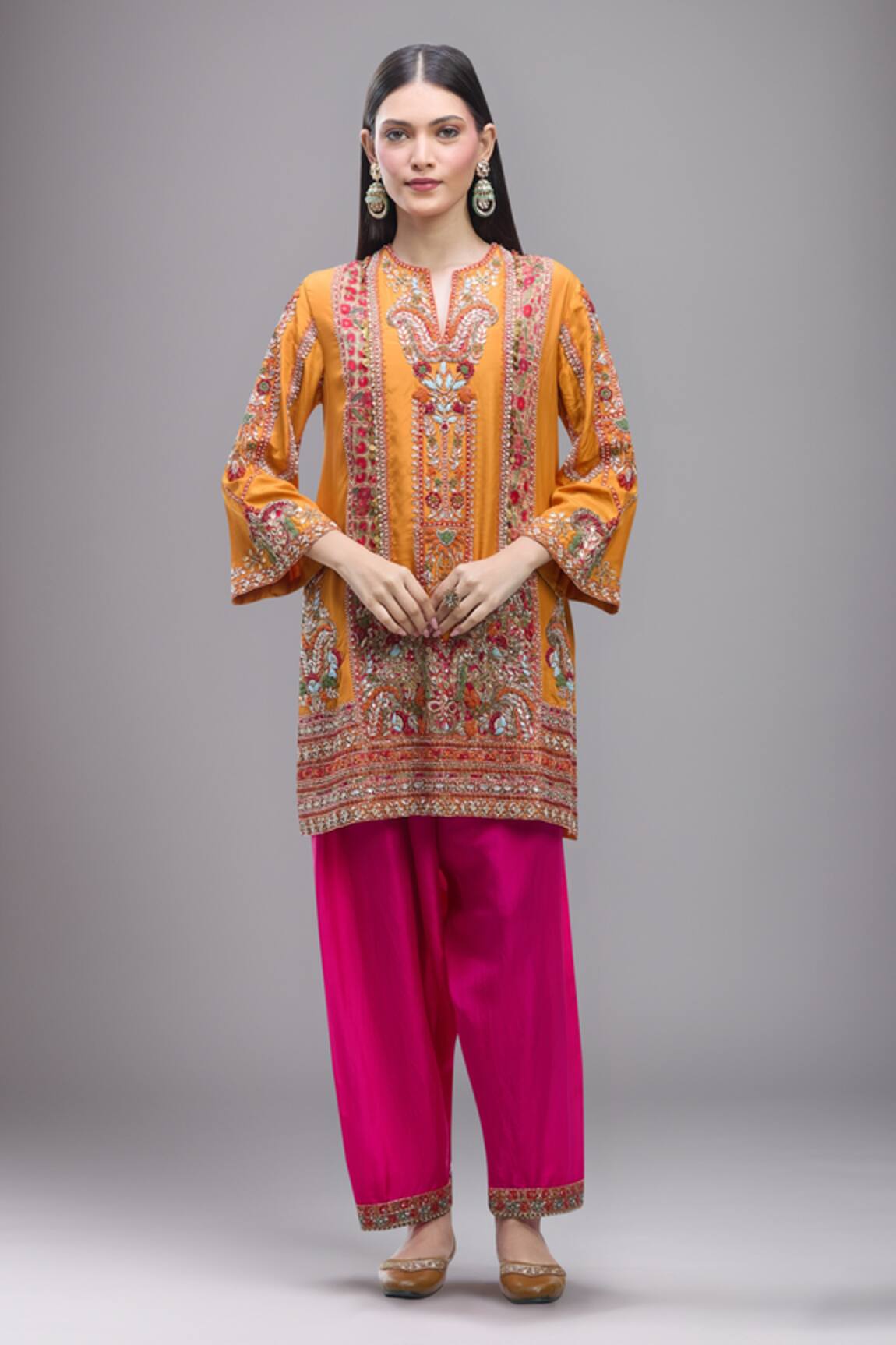 Debyani + Co Paisley Embroidered Kurta Set 