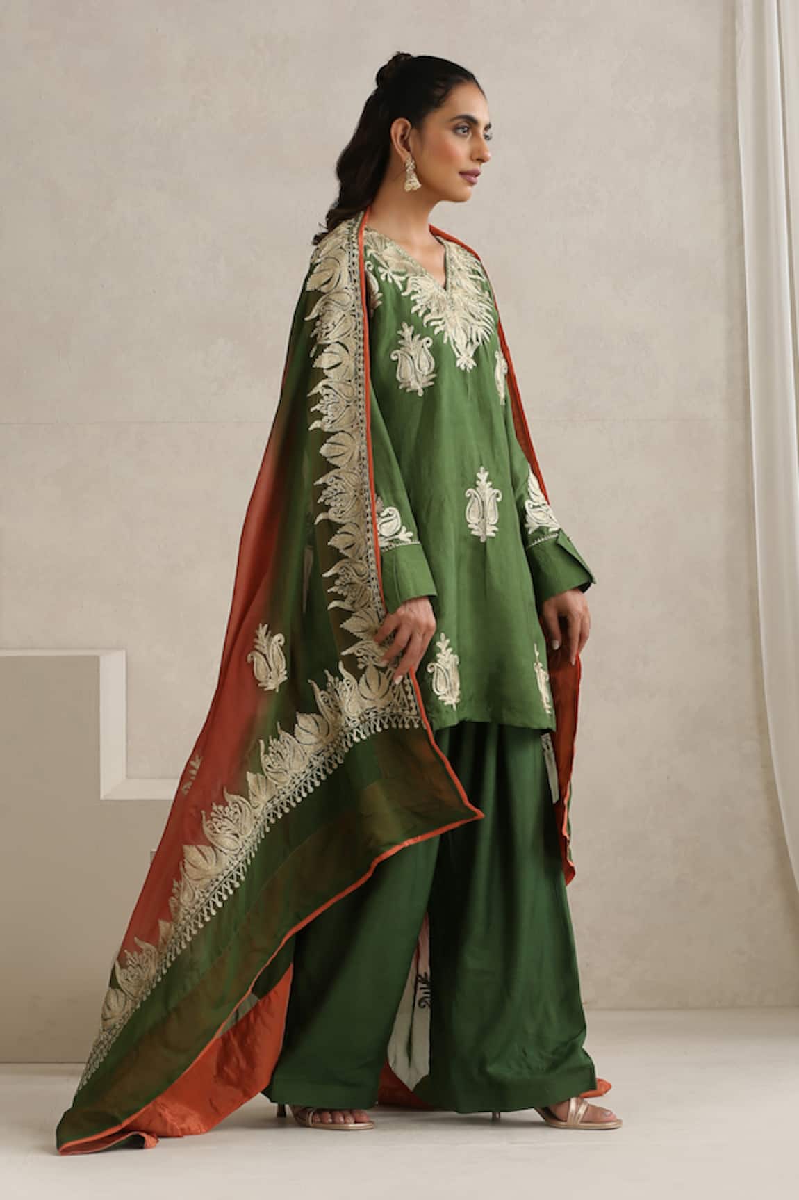 Wazir C Kashmiri Golden Tilla Embroidered Kurta Set 
