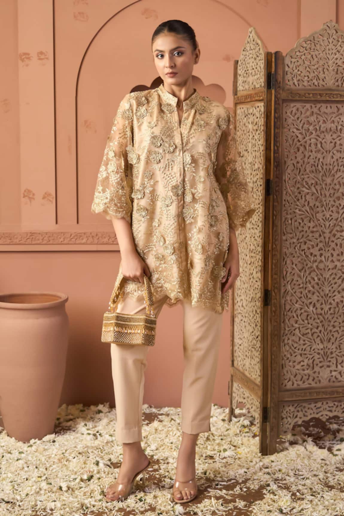Tasuvure Indes Beige Sequins Kurta Pant Set 