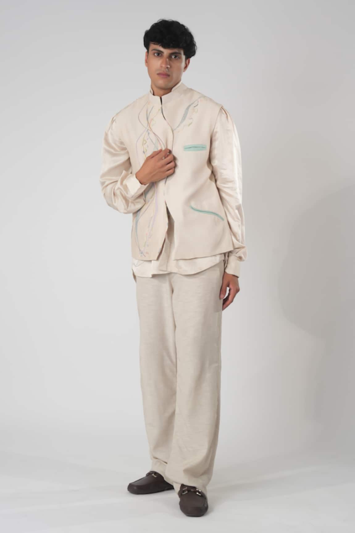 Orthodox Earthy Aari Zardozi Trouser 