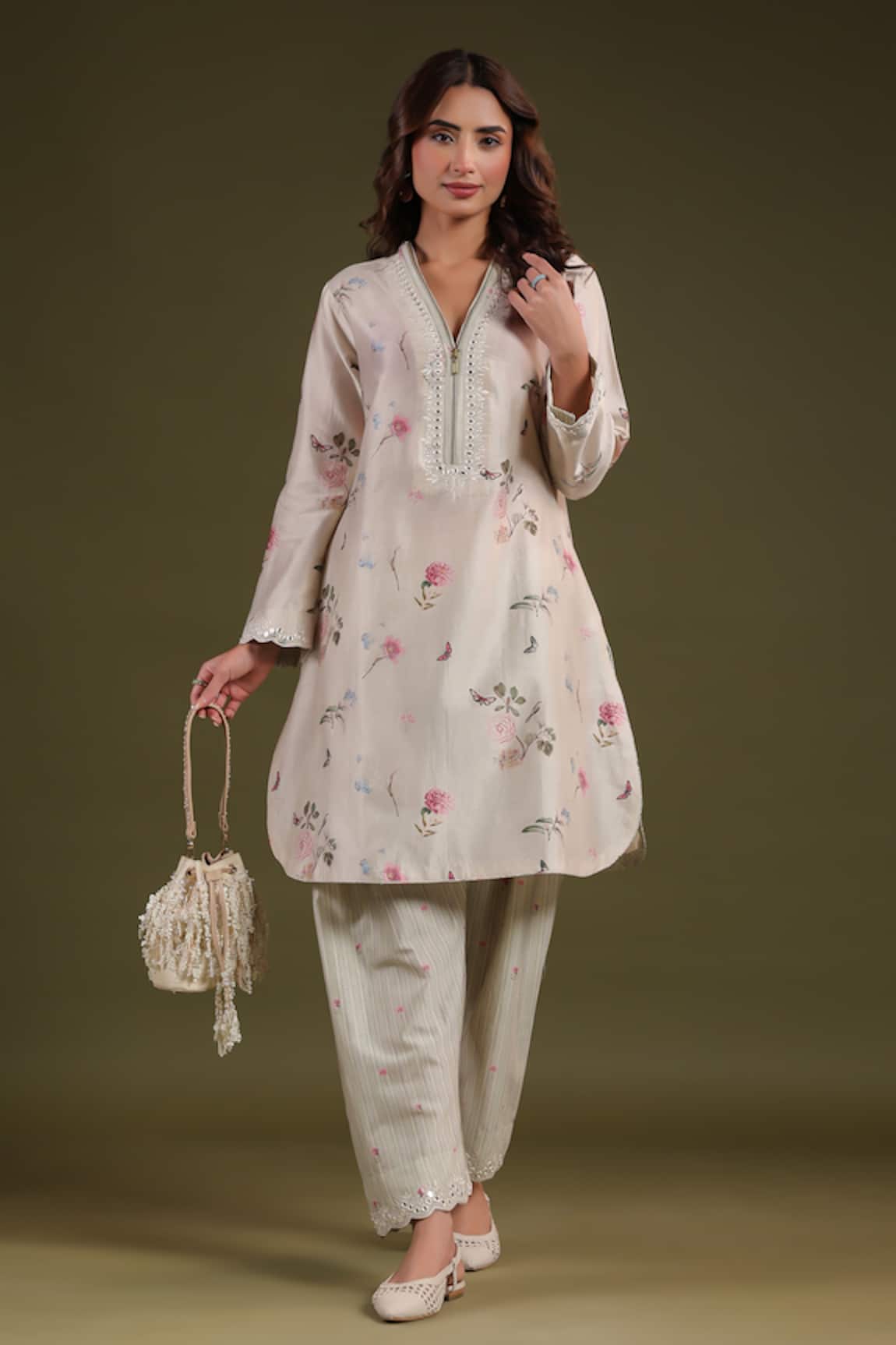 Label Niti Bothra Ivory Floral Printed Kurta Set 