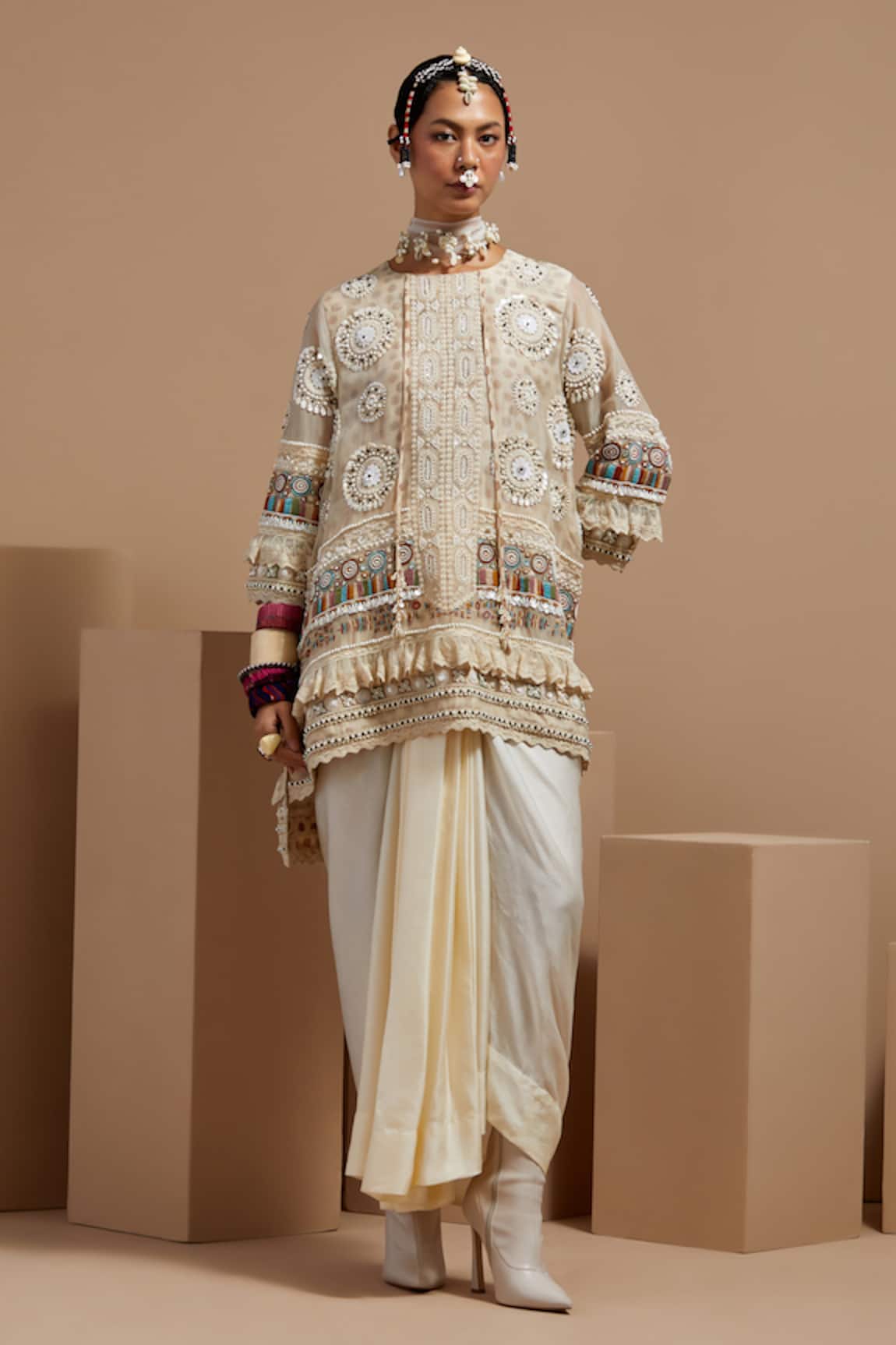 ASEEM KAPOOR Mogra Resham Embroidered Kurta Set 