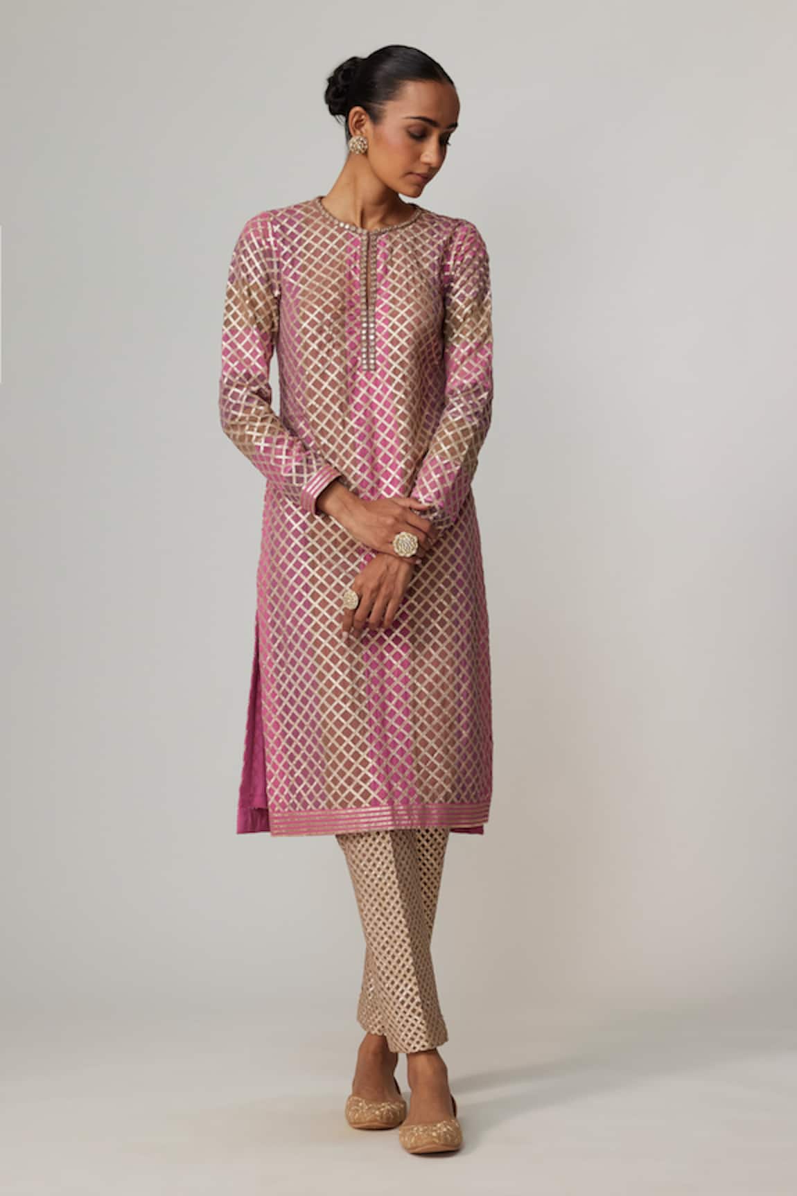 Vvani by Vani Vats Mud Mauve Multicolor Kurta Set 