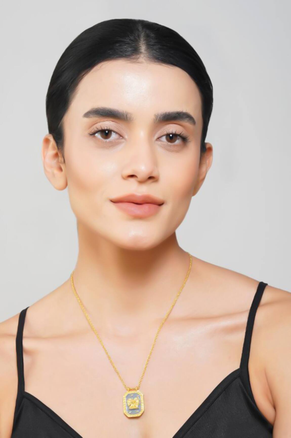 Zariin Gemini Zodiac Tablet Necklace 