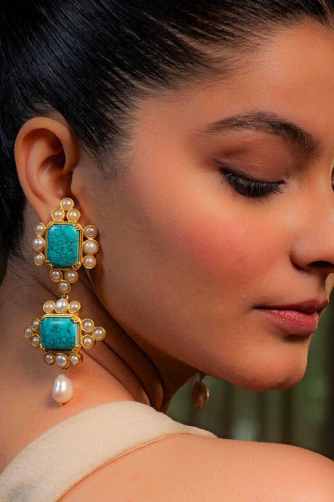 Zariin Travel Blues Statement Earrings 