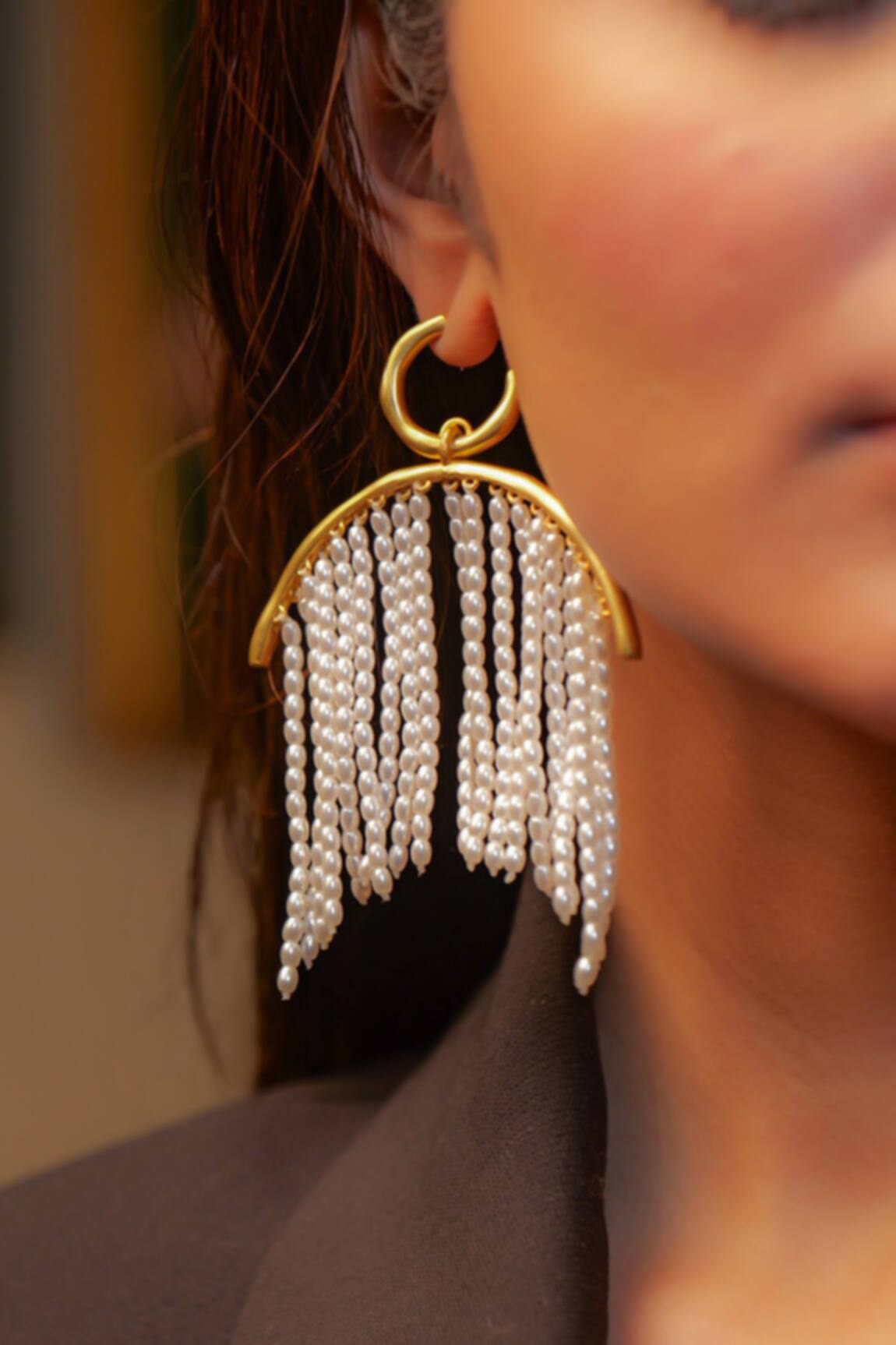Zariin Pearl Zoned Statement Earrings 