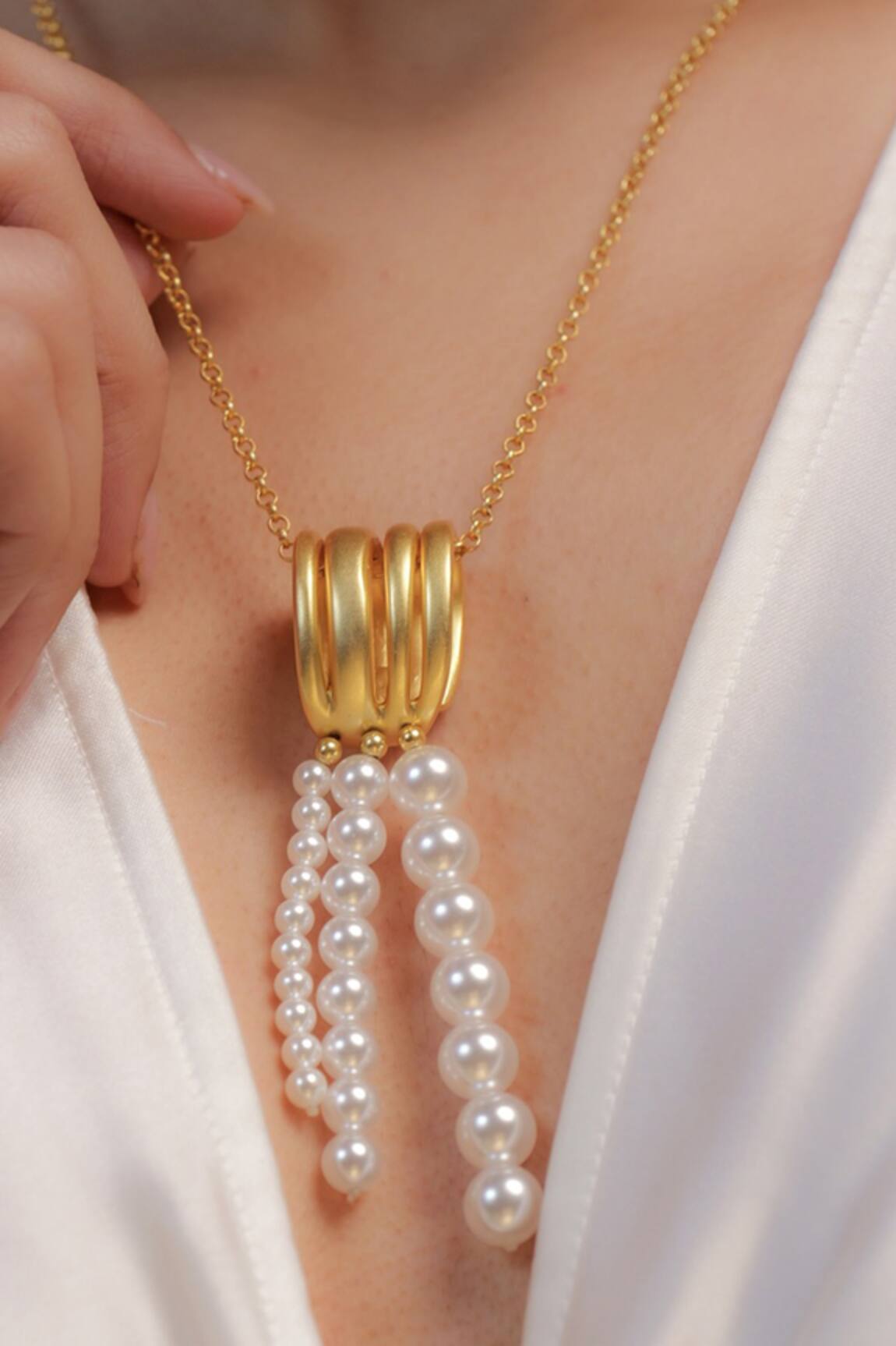 Zariin Scent of the Sea Pearl Pendant Necklace 