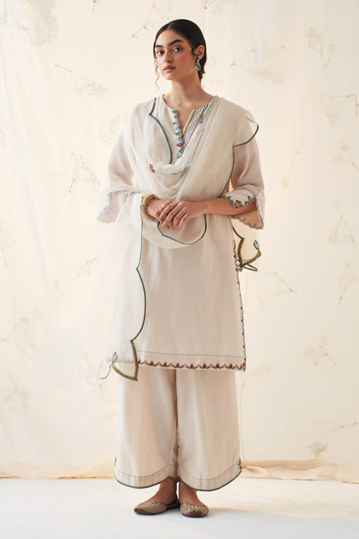 JANKI INDIA Ivory Multi Thread Scallop Kurta Set 