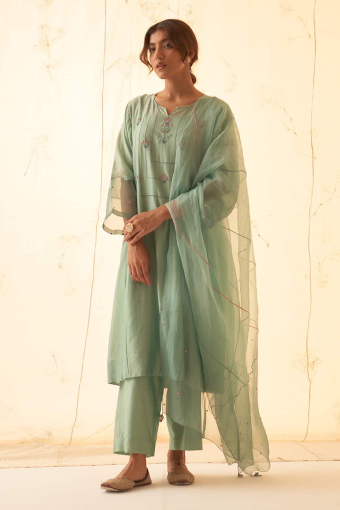JANKI INDIA Aqua Floral Motif Embroidered Kurta Set 