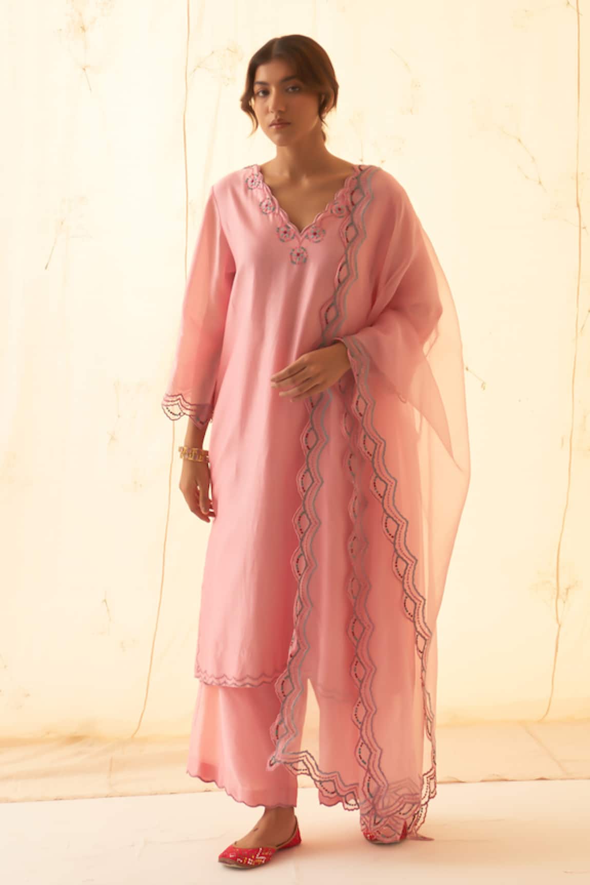 JANKI INDIA Pink Multi Thread Embroidered Kurta Set 
