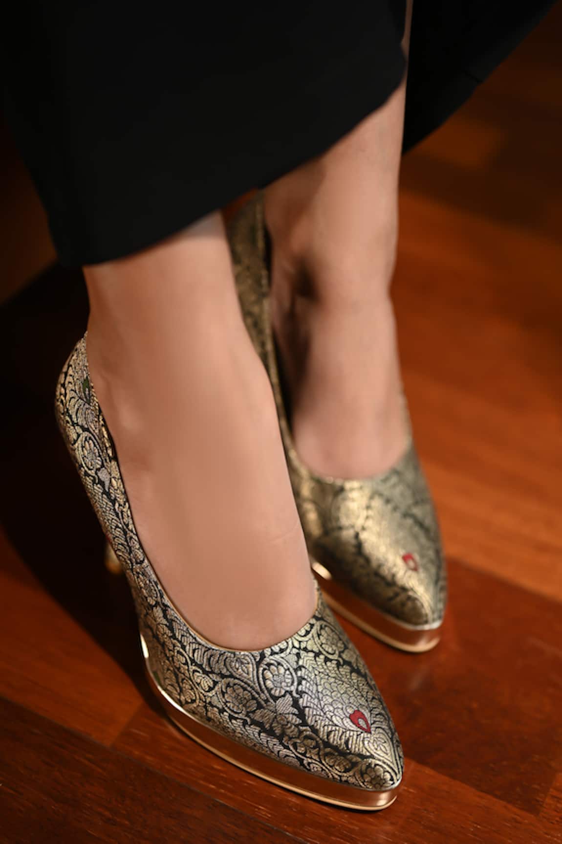 Miraki Brocade Black & Gold Pumps 