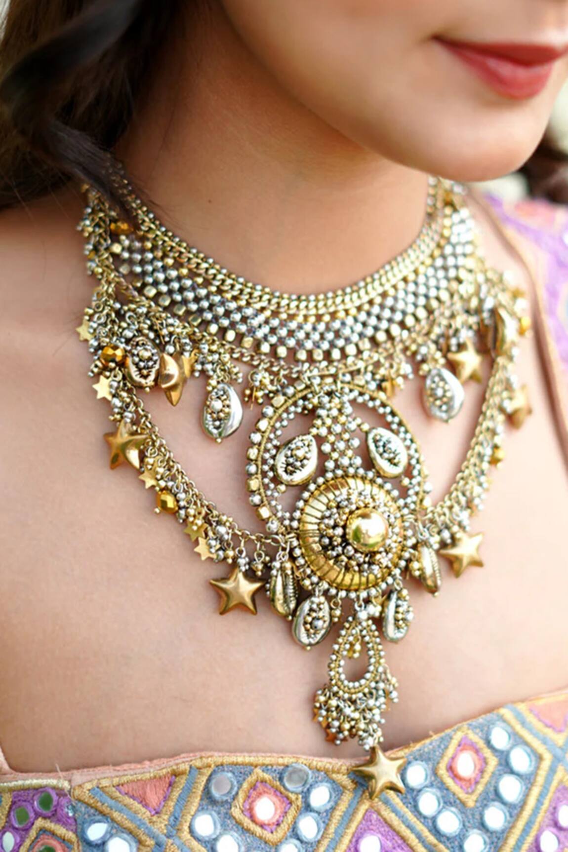 Vaidaan Nora Antique Gold & Silver Necklace