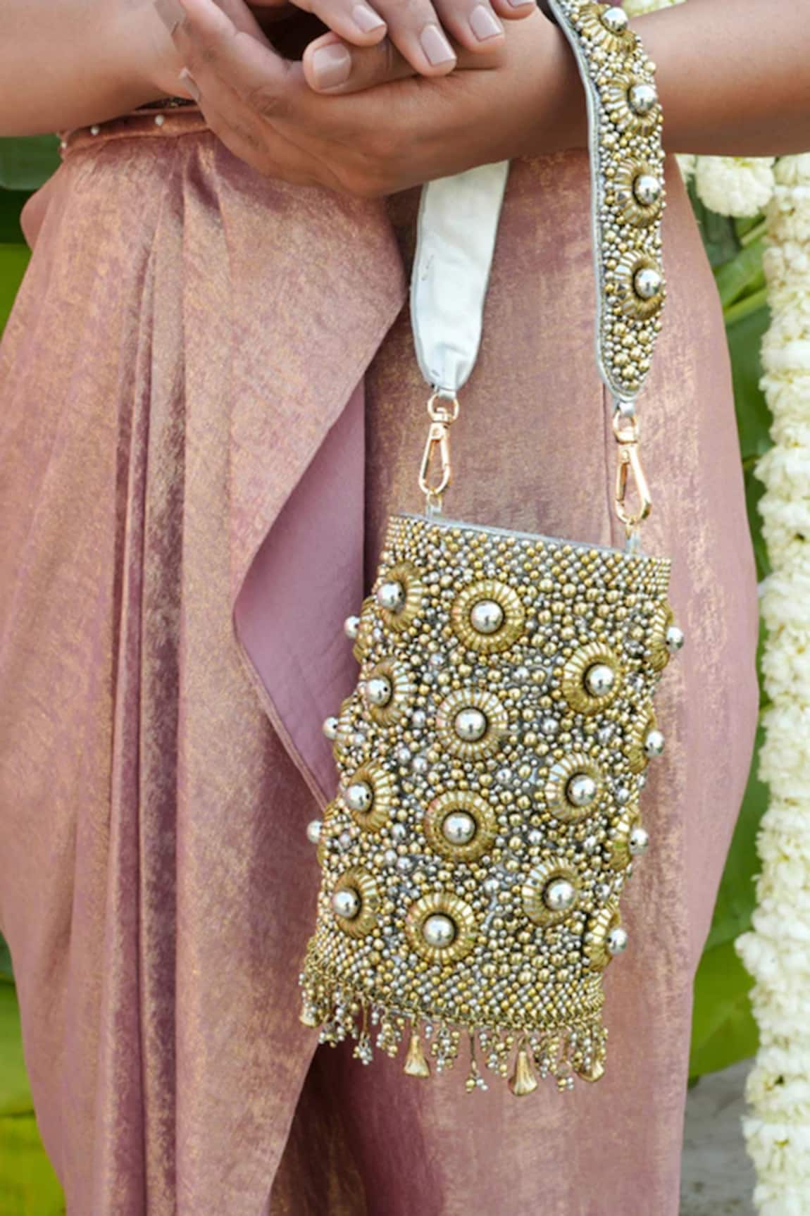 Vaidaan Antique Gold Beaded Handbag 