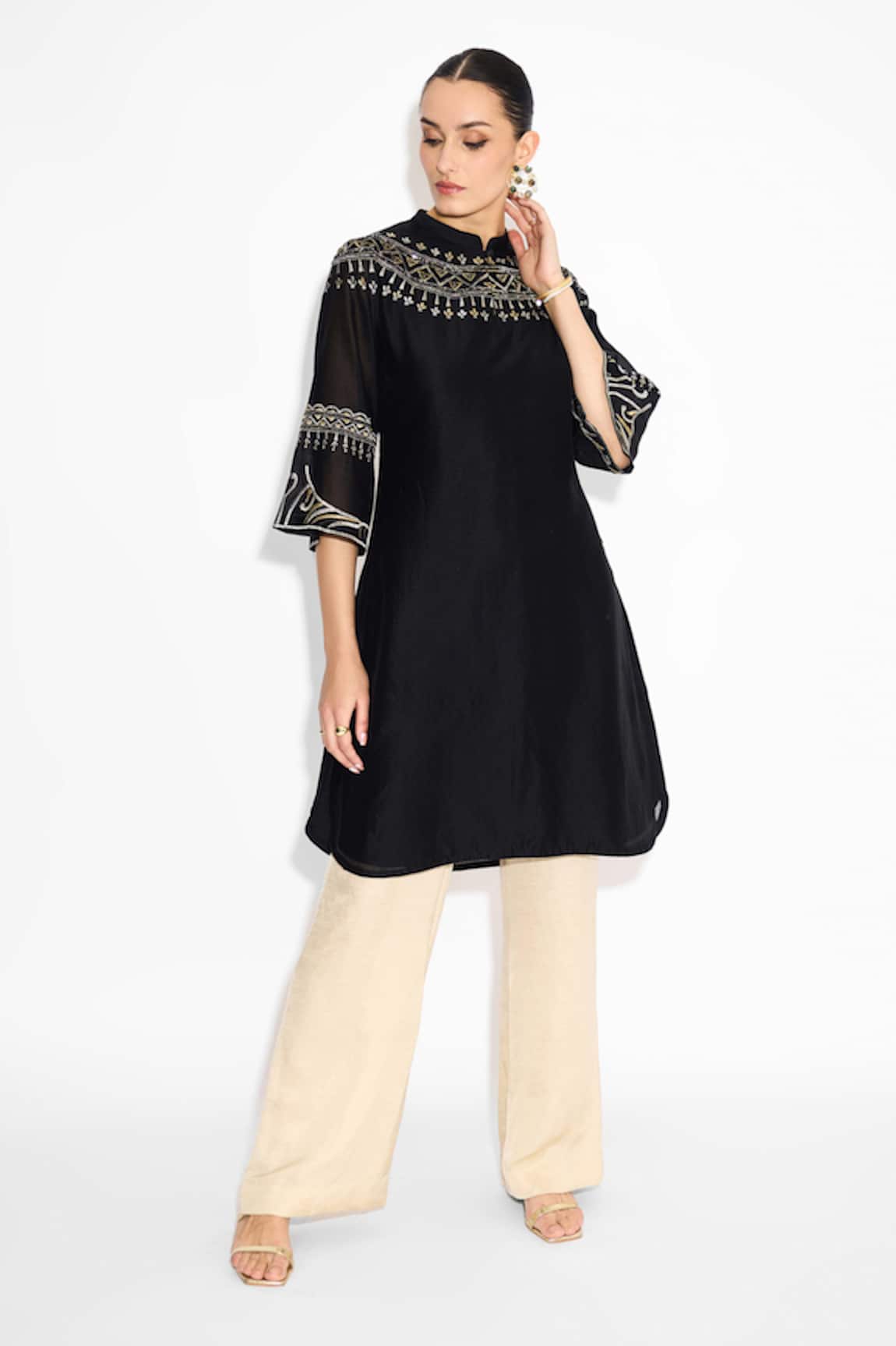 SHASHA GABA Embroidered Duskfall Black Straight Kurta 