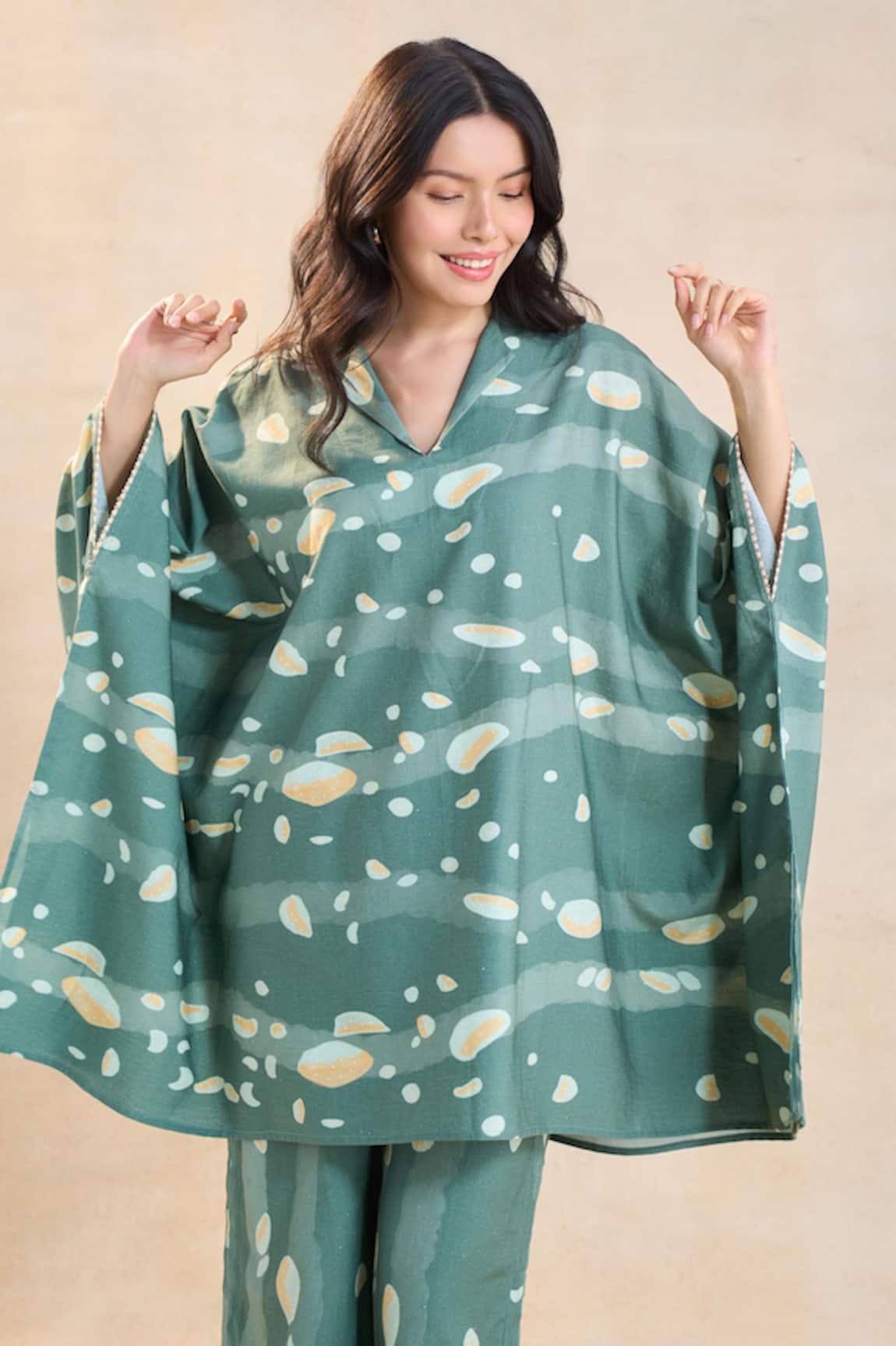 Vedika M Green Waterdrop Kaftan Top 