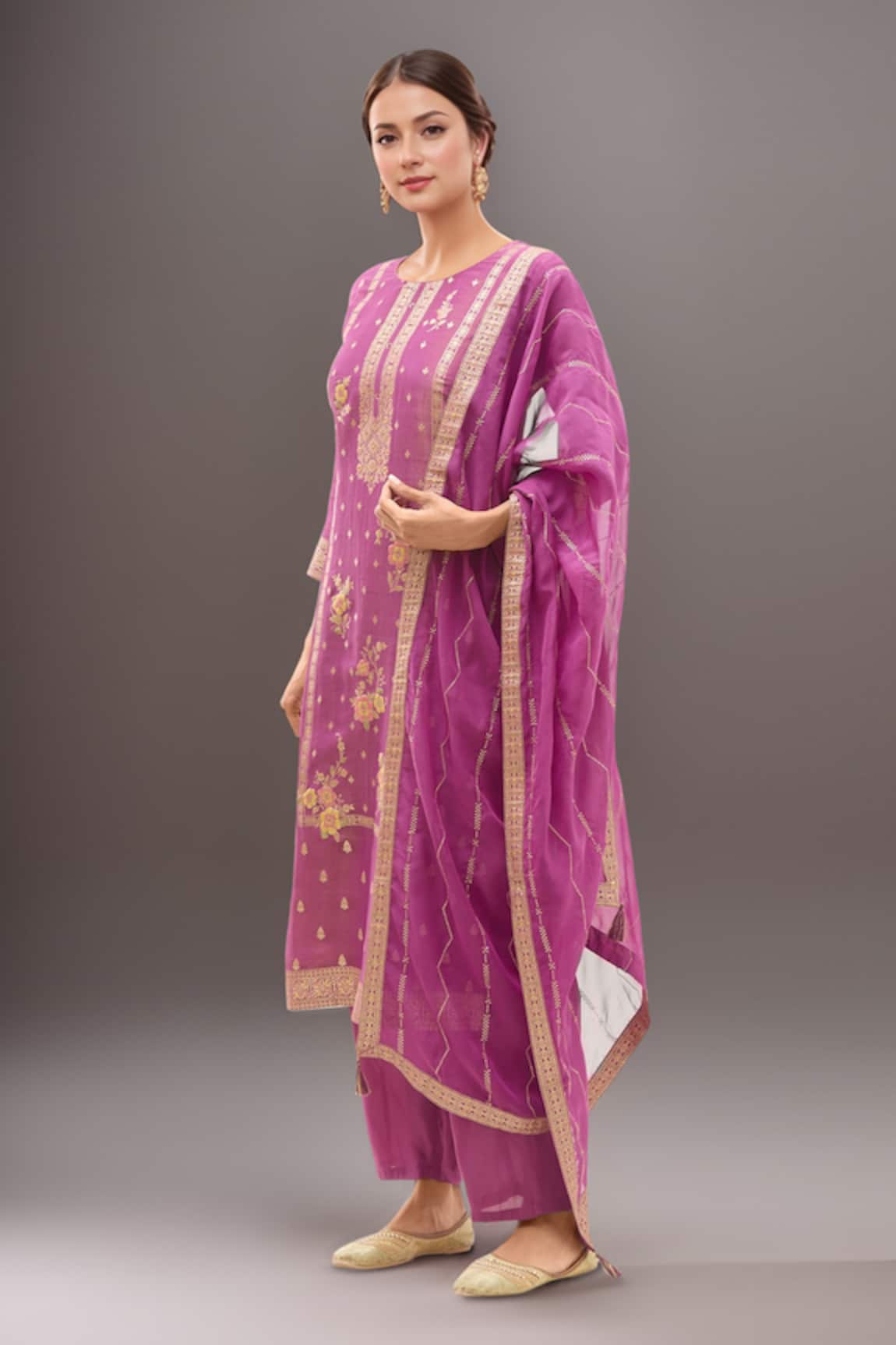 Samyukta Singhania Floral Bloom Pattern Kurta Pant Set 