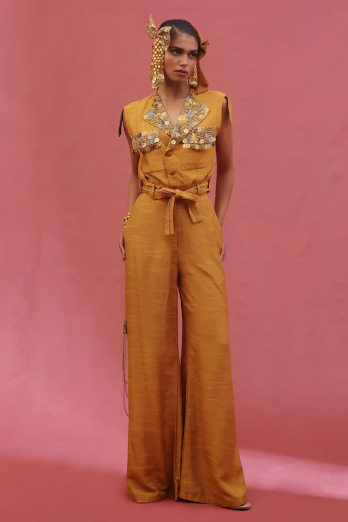 URMIL Gold Muslin Slub Jacket & Pant Set 