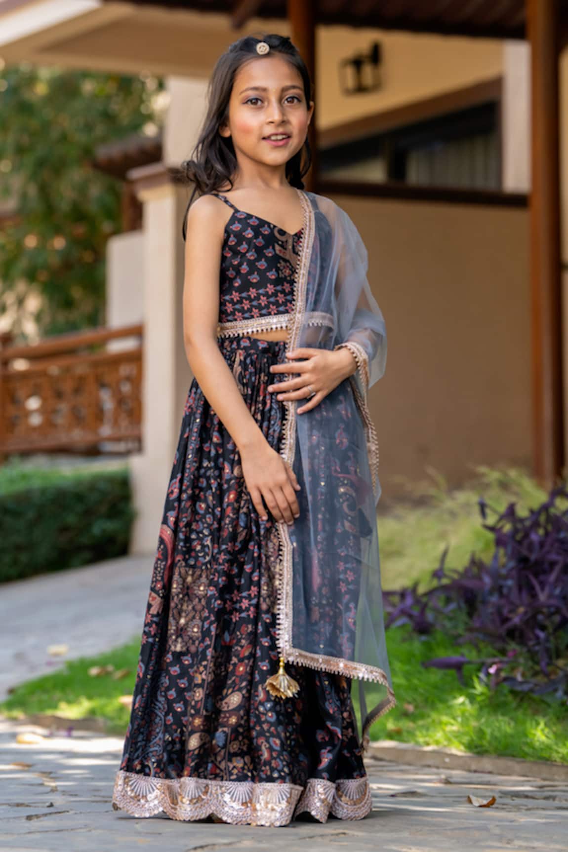 YUVRAANI JAIPUR Floral Printed Grey & Black Lehenga Set 