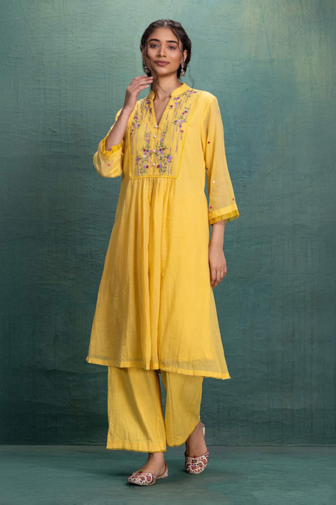 Kahani Lush Yellow Machine Embroidery Kurta Set 