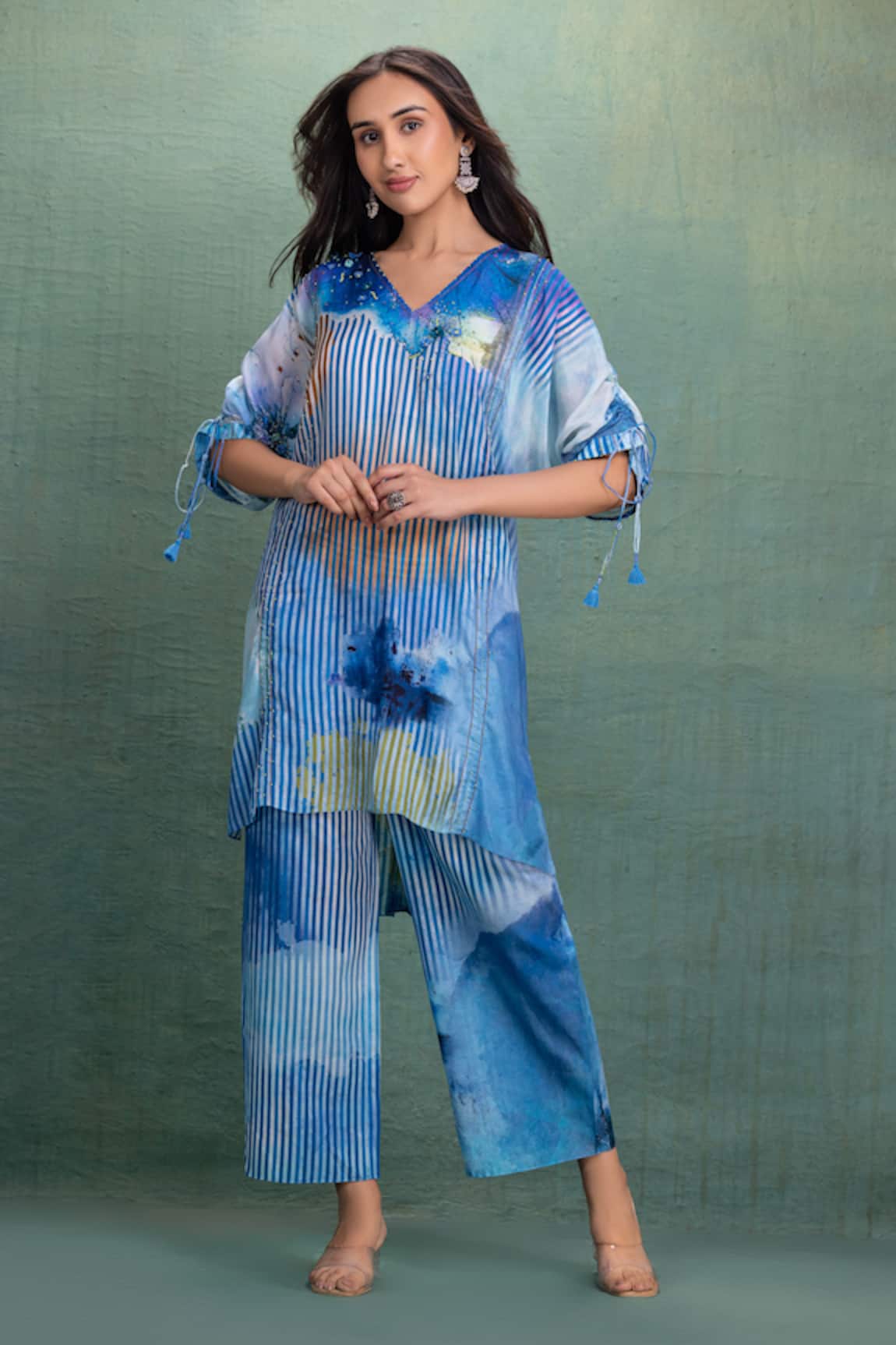 Kahani Lush Blue Printed Kurta Pant Set 
