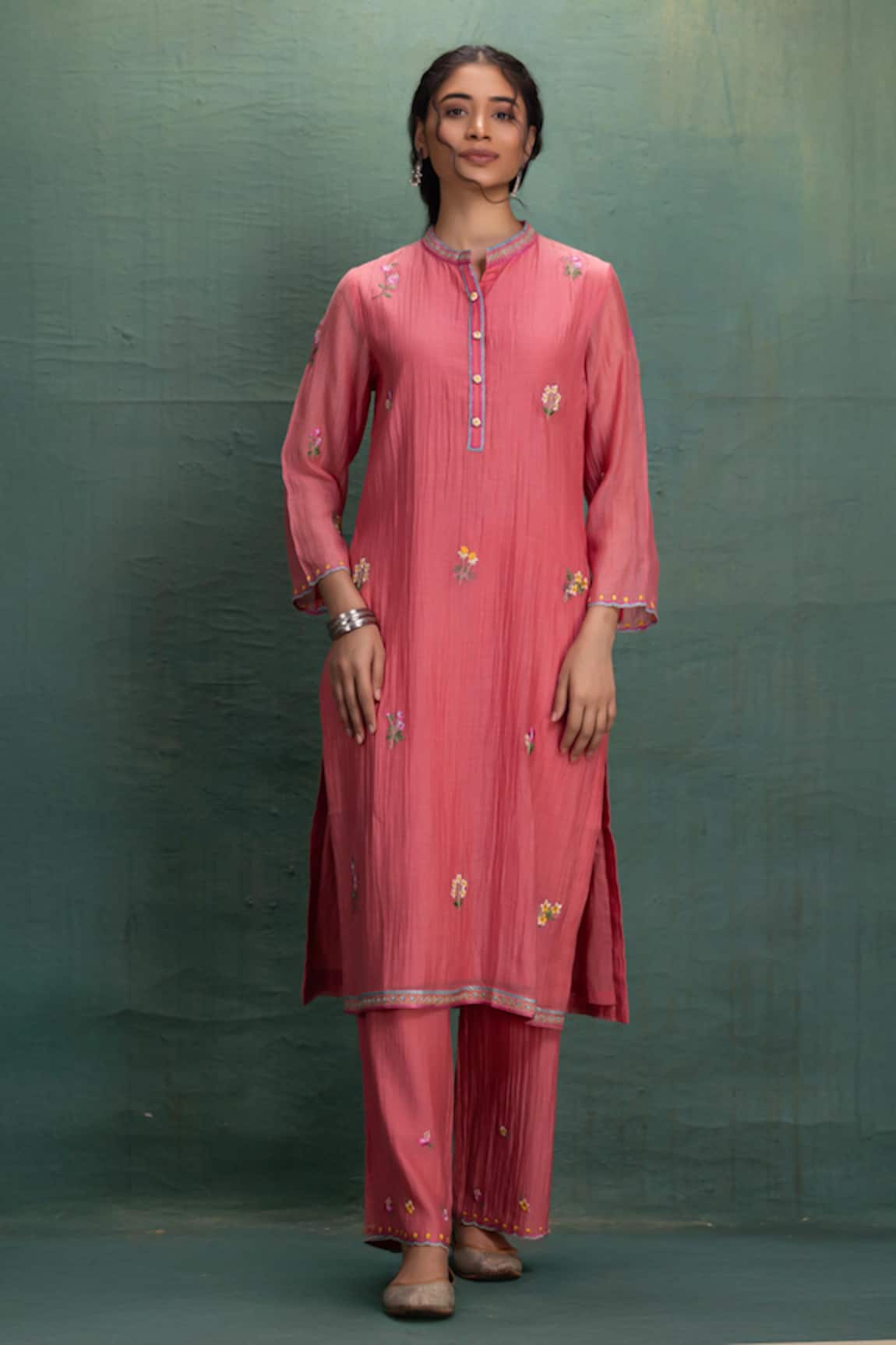 Kahani Lush Pink Machine Embroidery Kurta Set 