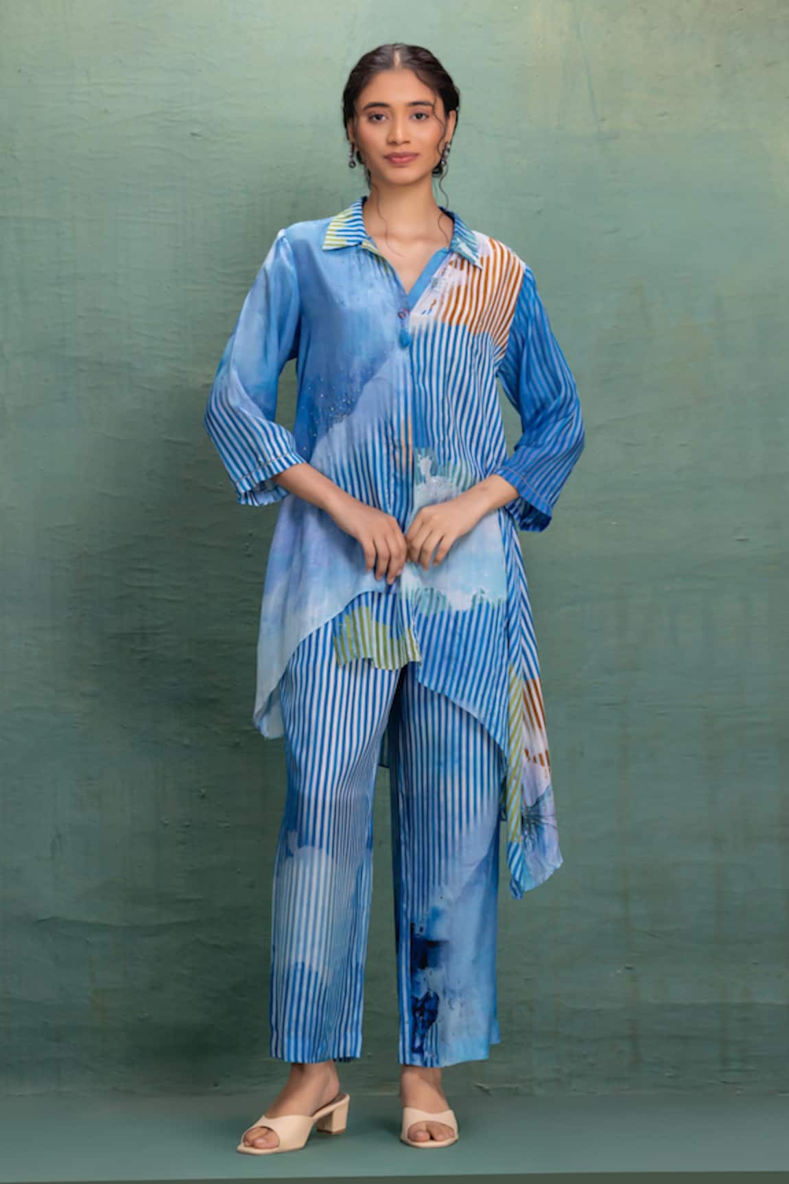 Kahani Lush Blue Digital Print Kurta & Pant Set 
