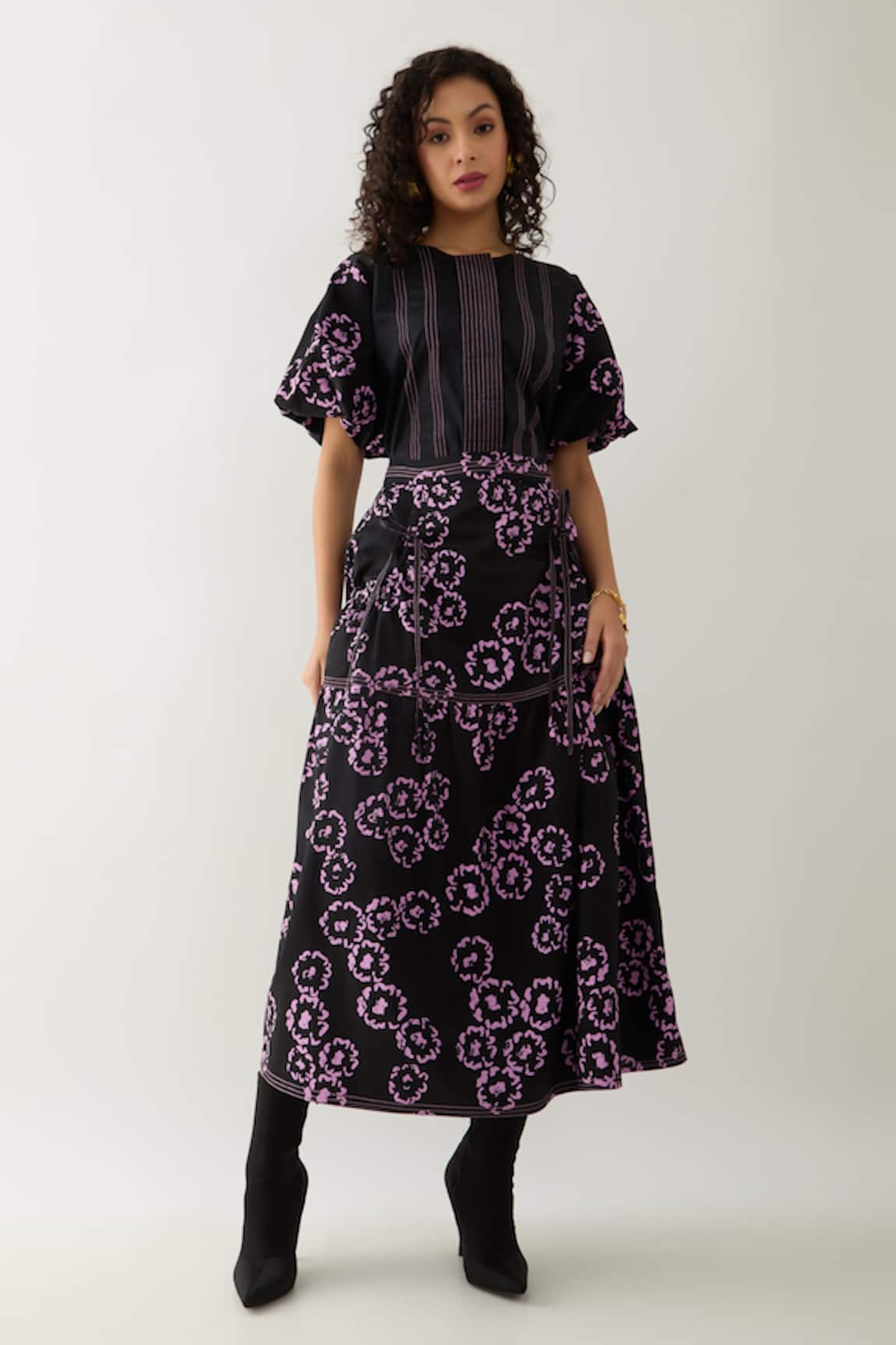 Son of A Noble Snob Queen Co-ord Set with Floral Skirt 
