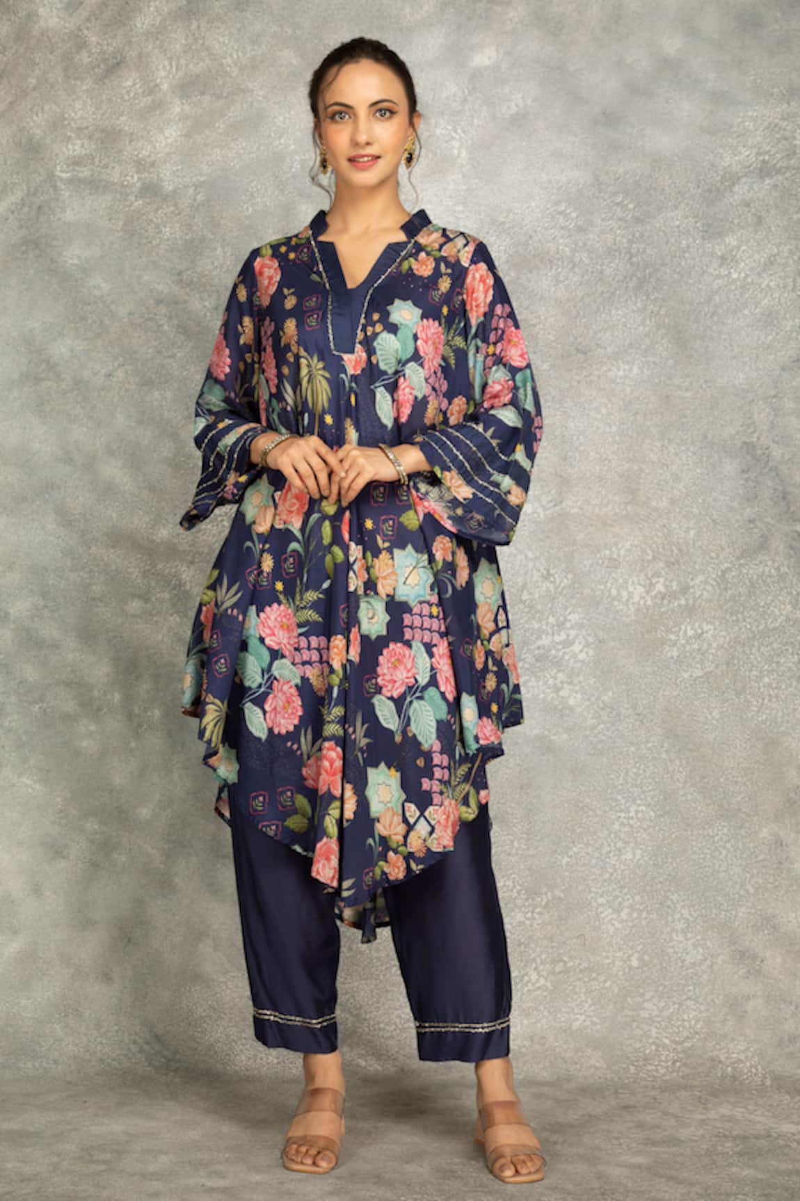 Tanu Malhotra Printed High Low Kurta Set 
