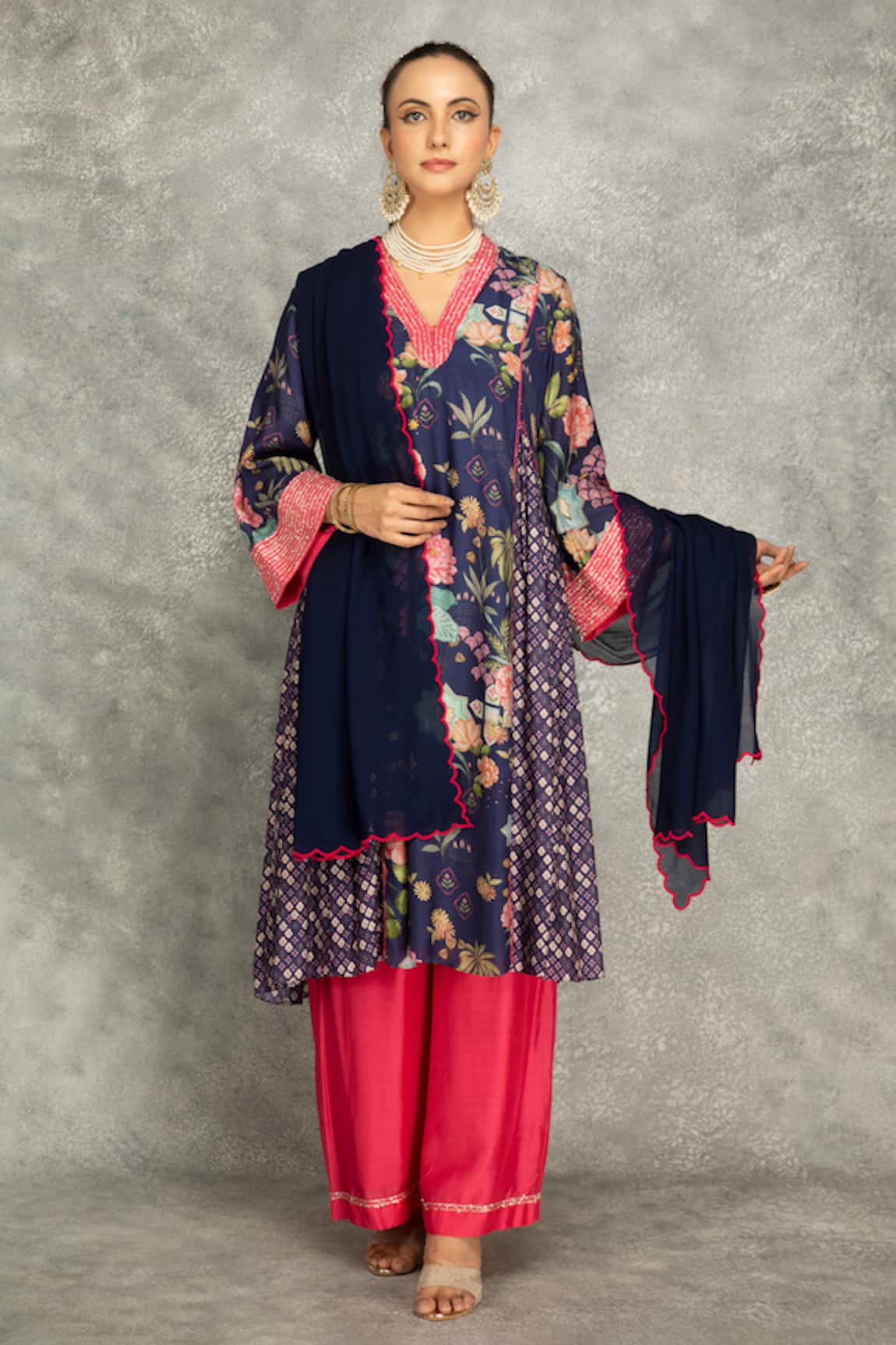 Tanu Malhotra Blue Side Panel Buti Kurta Set 