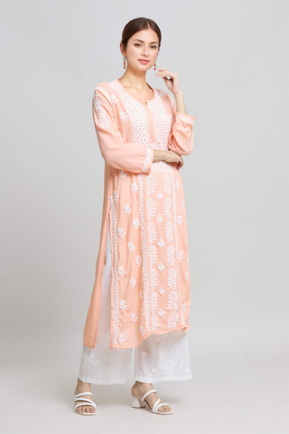 Samyukta Singhania Chikankari Floral Embroidered Kurta 