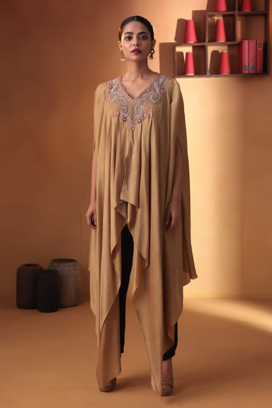 Ekru Shaam-e-noor Cape & Cigarette Pant Set 