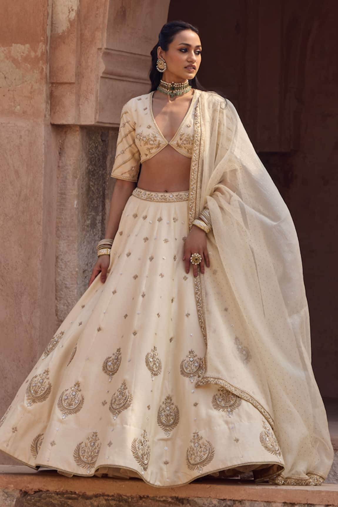 Kritika Dawar Chand Phool Motif Ivory Lehenga Set 