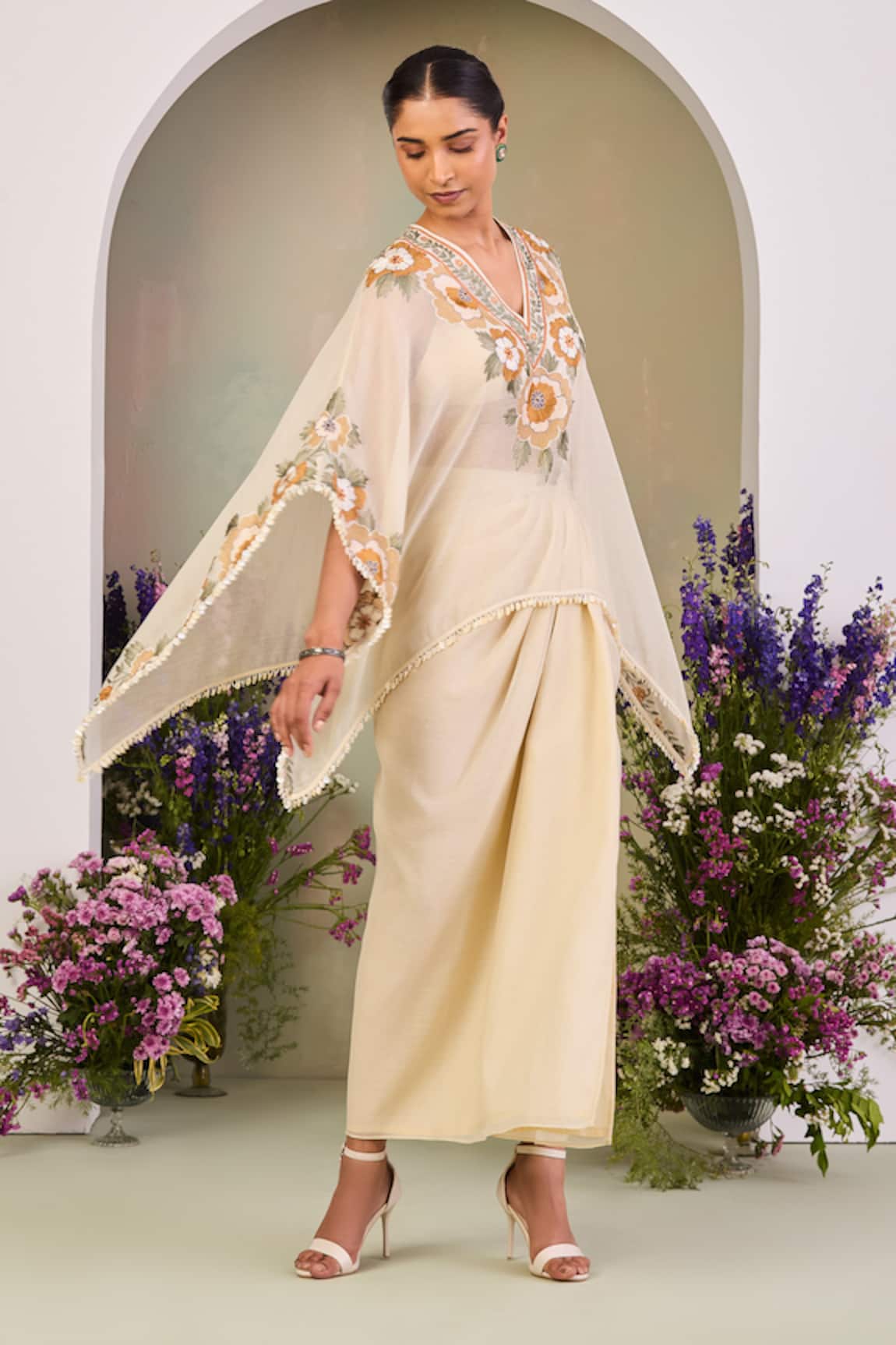 Sue Mue Light Yellow Embroidered Kaftan Set 