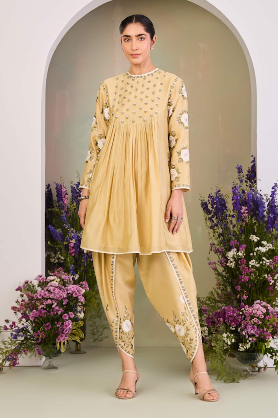 Sue Mue Pastel Yellow Floral Embroidered Kurta Set 