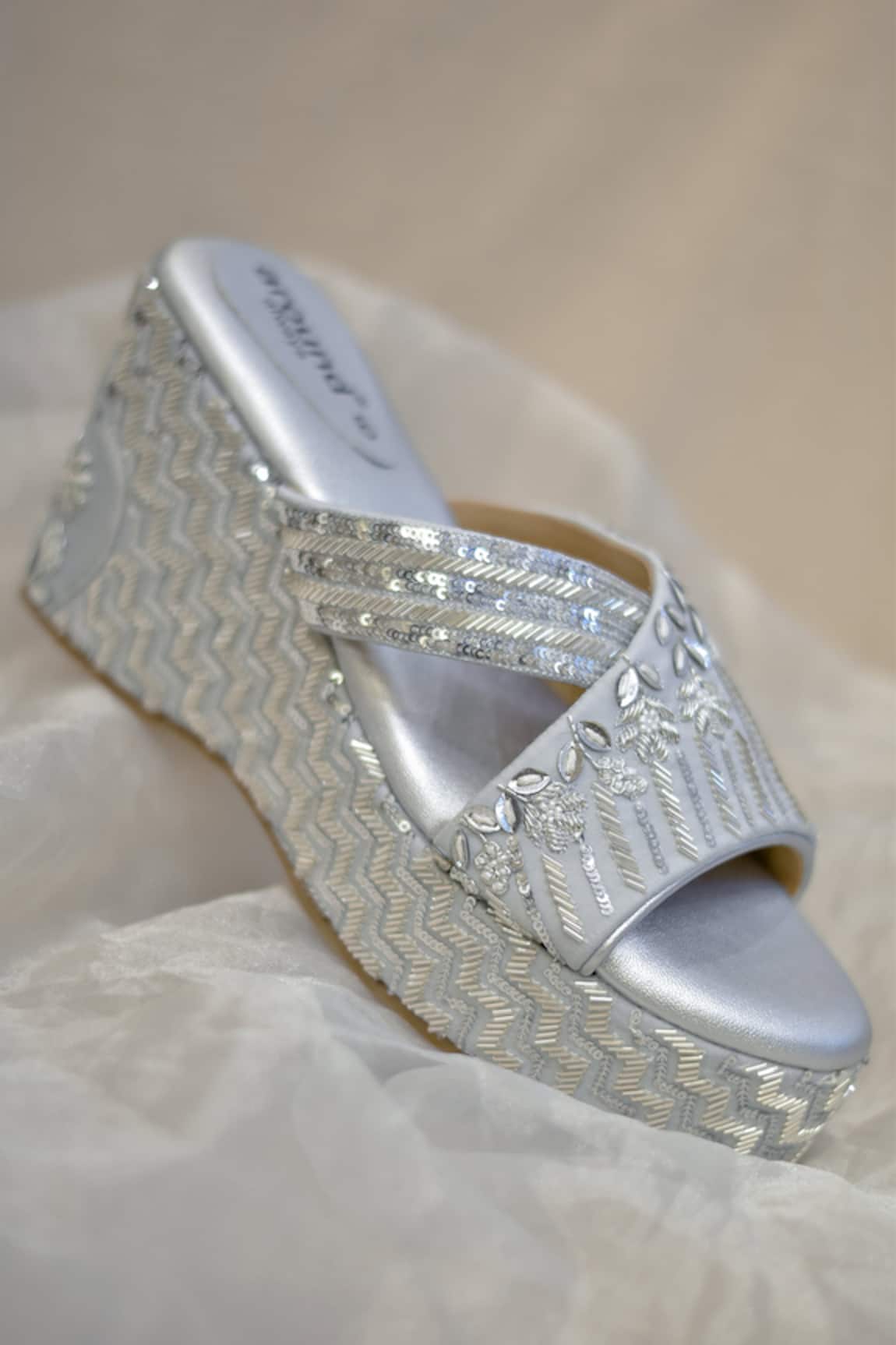 AROUND ALWAYS Melody Wedges 
