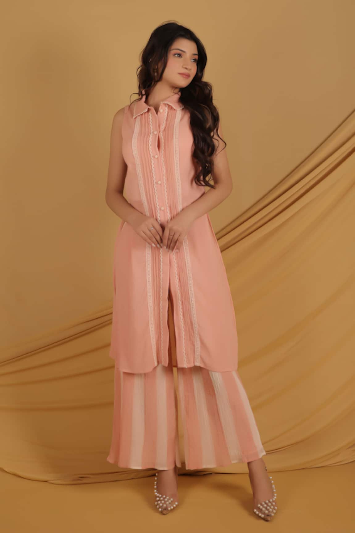 Grass & Sunshine Peach Sleeveless Summer Kurta Set 