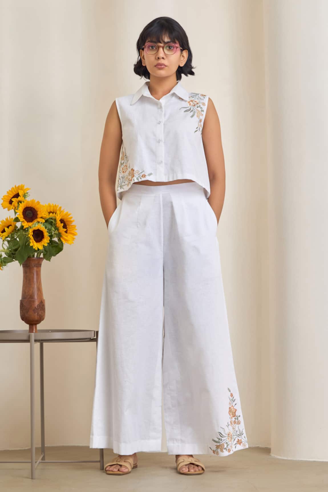 MAISOLOS White Linen Embroidered Pant Set 