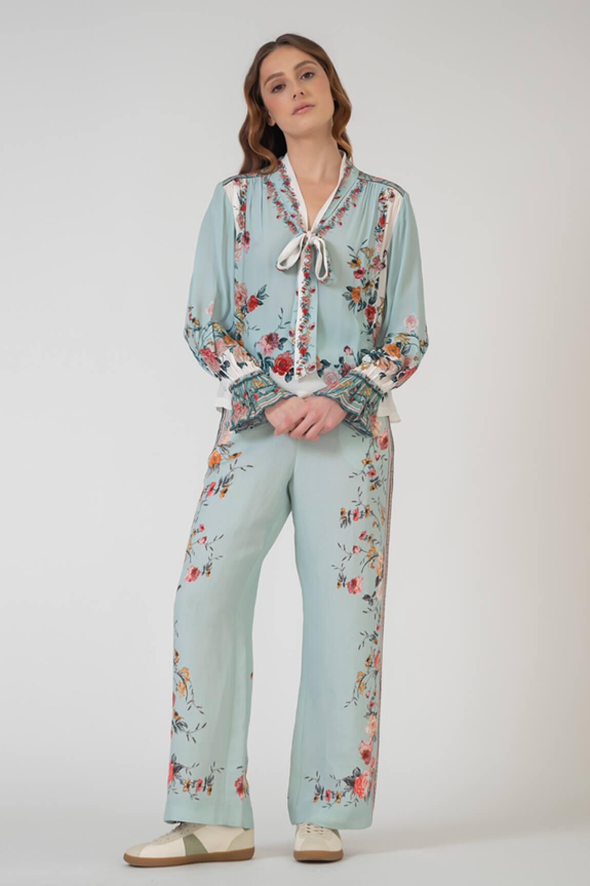 RANNA GILL Floral Print Neck Tie Blouse 