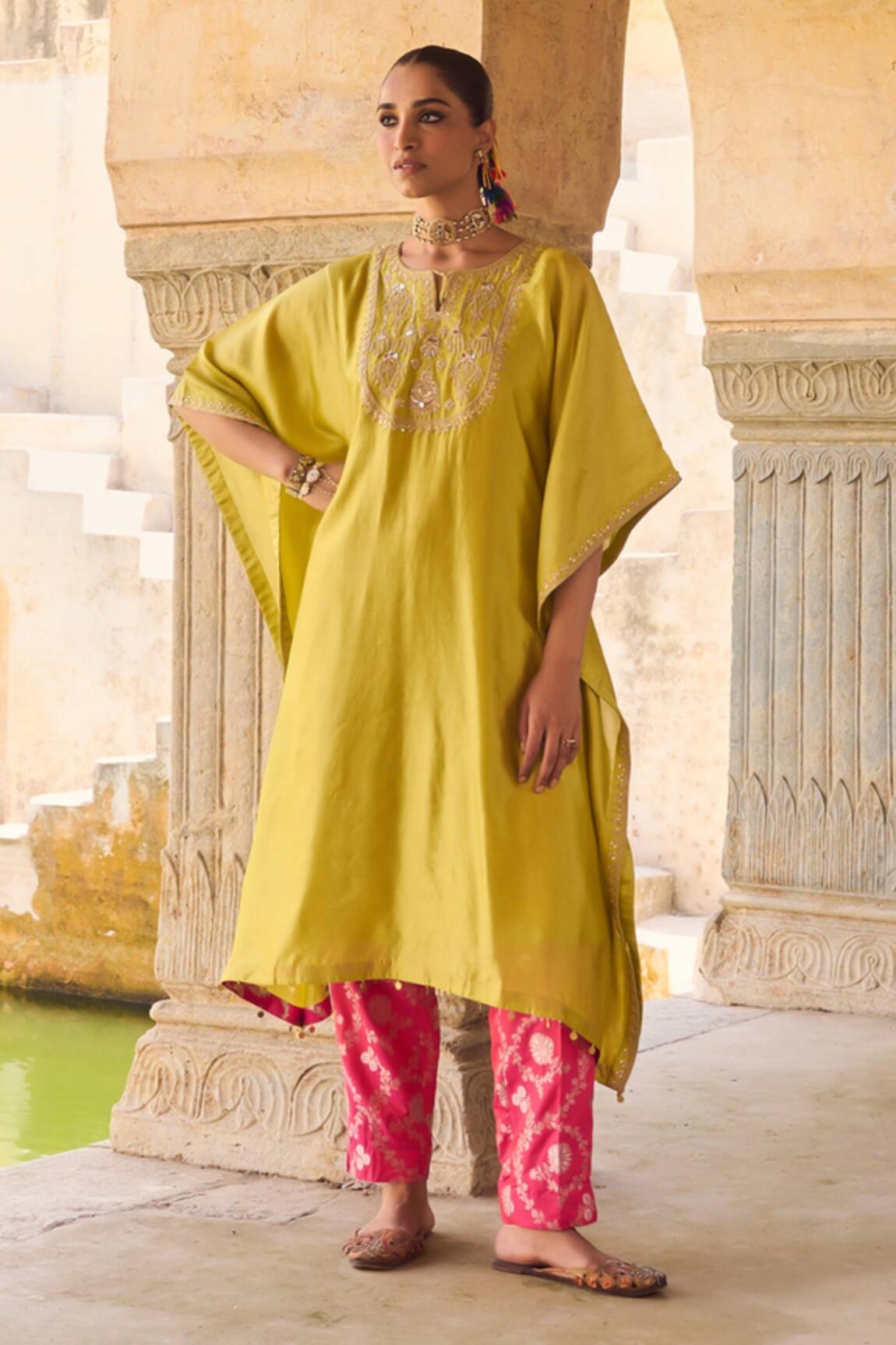 Vinita Bhansali Rangreza Kaftan Set 